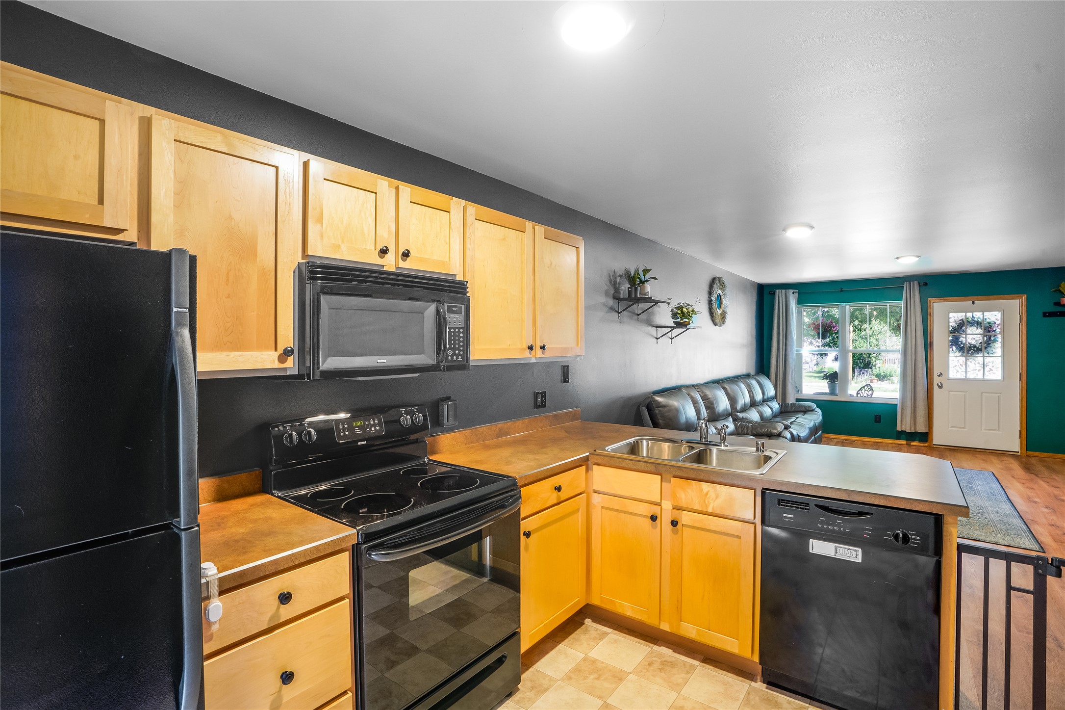 1721 Montana Street Property Photo 9