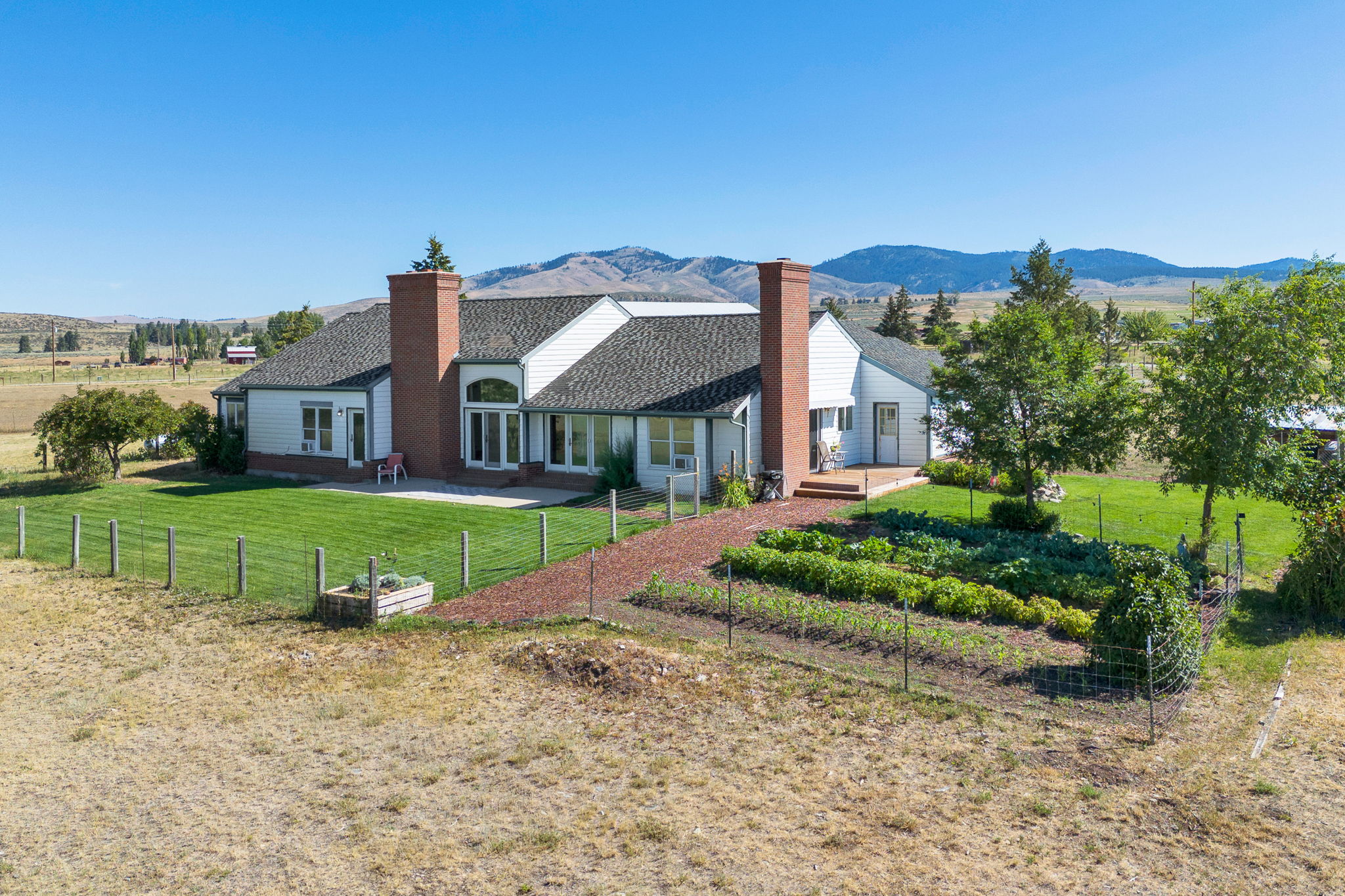 5581 Mountain View Drive S Property Photo 1