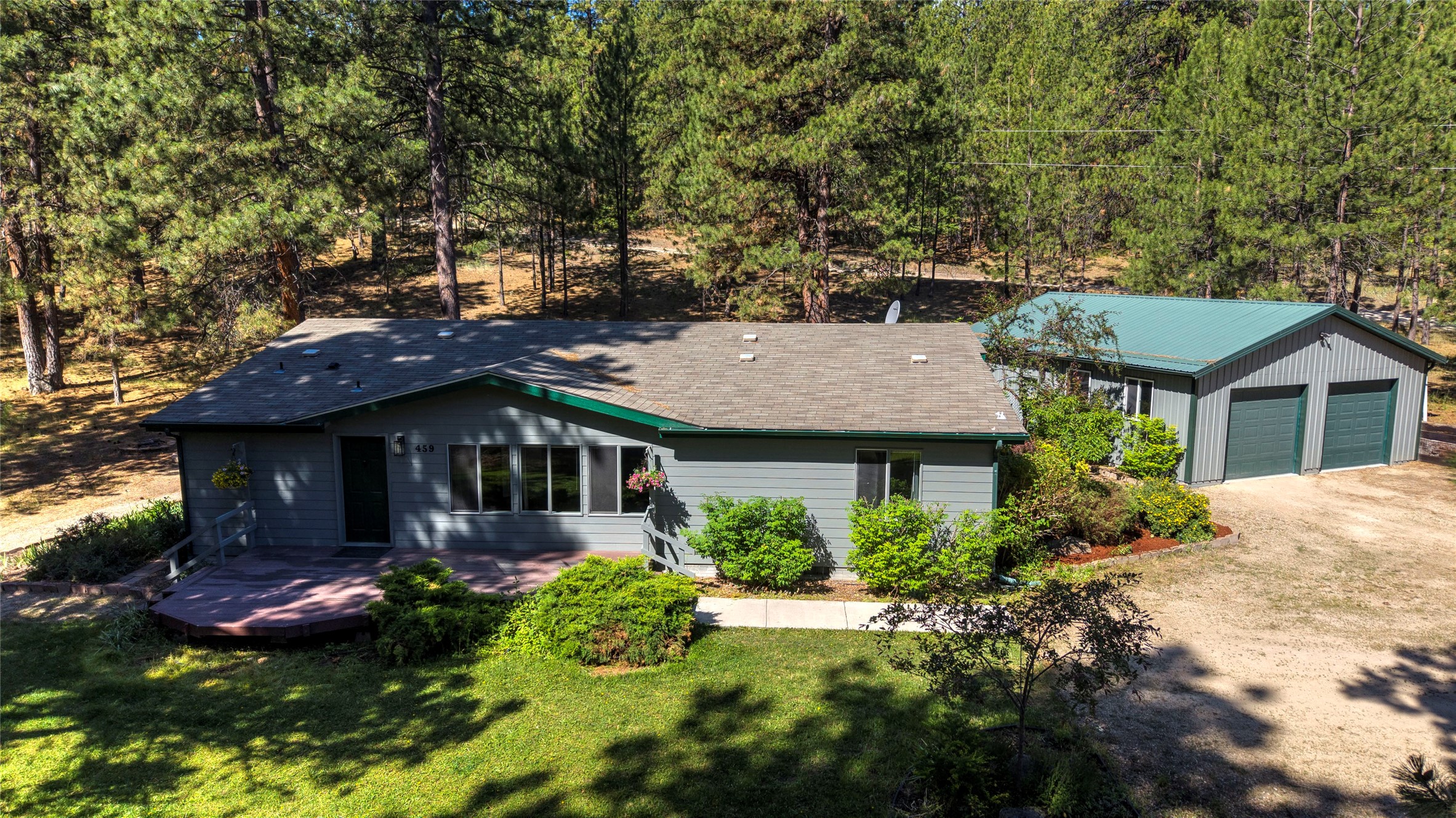 459 Hayes Creek Road Property Photo 1