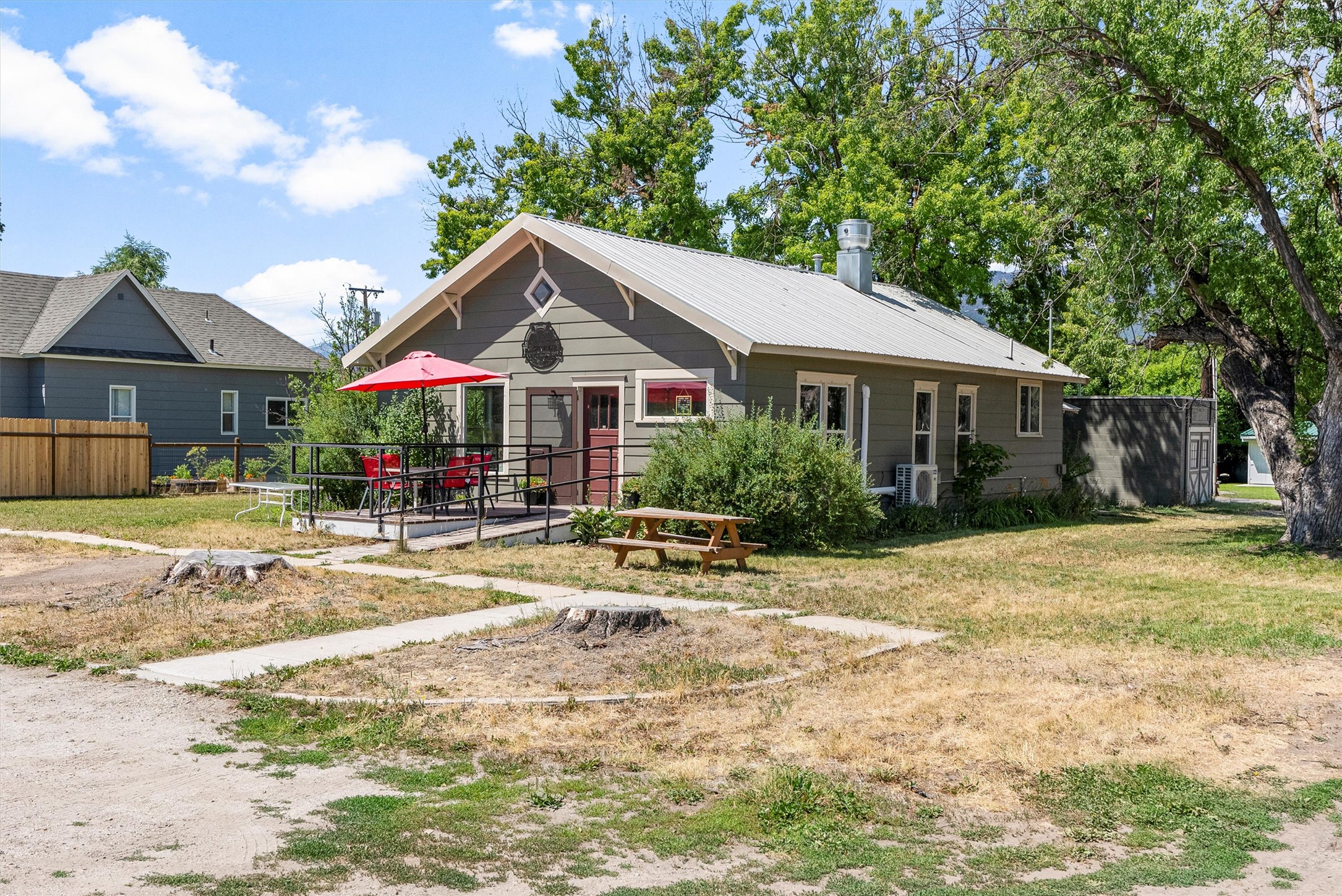 101 Church Street Property Photo
