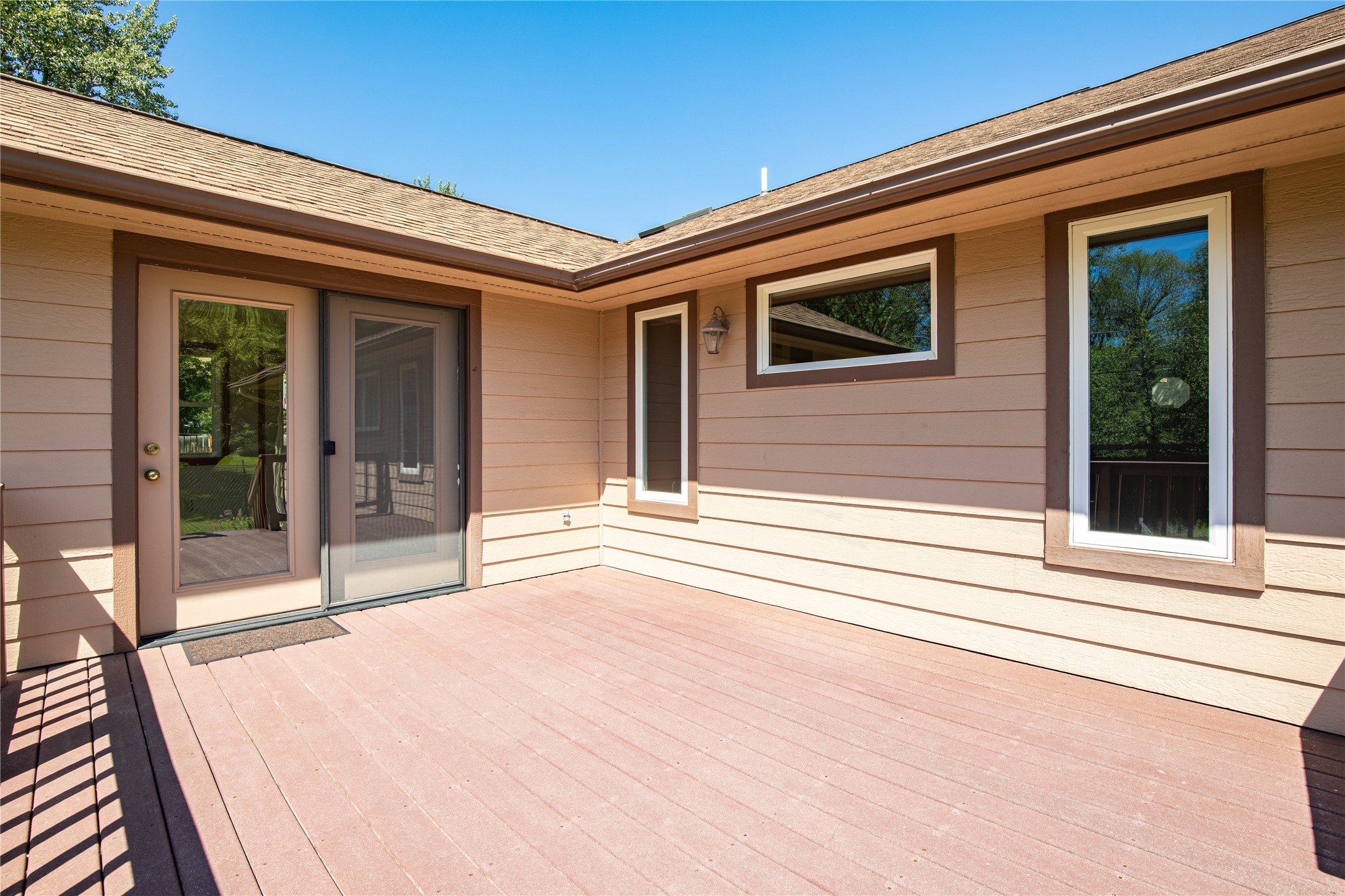 521 Arbor Drive Property Photo 5