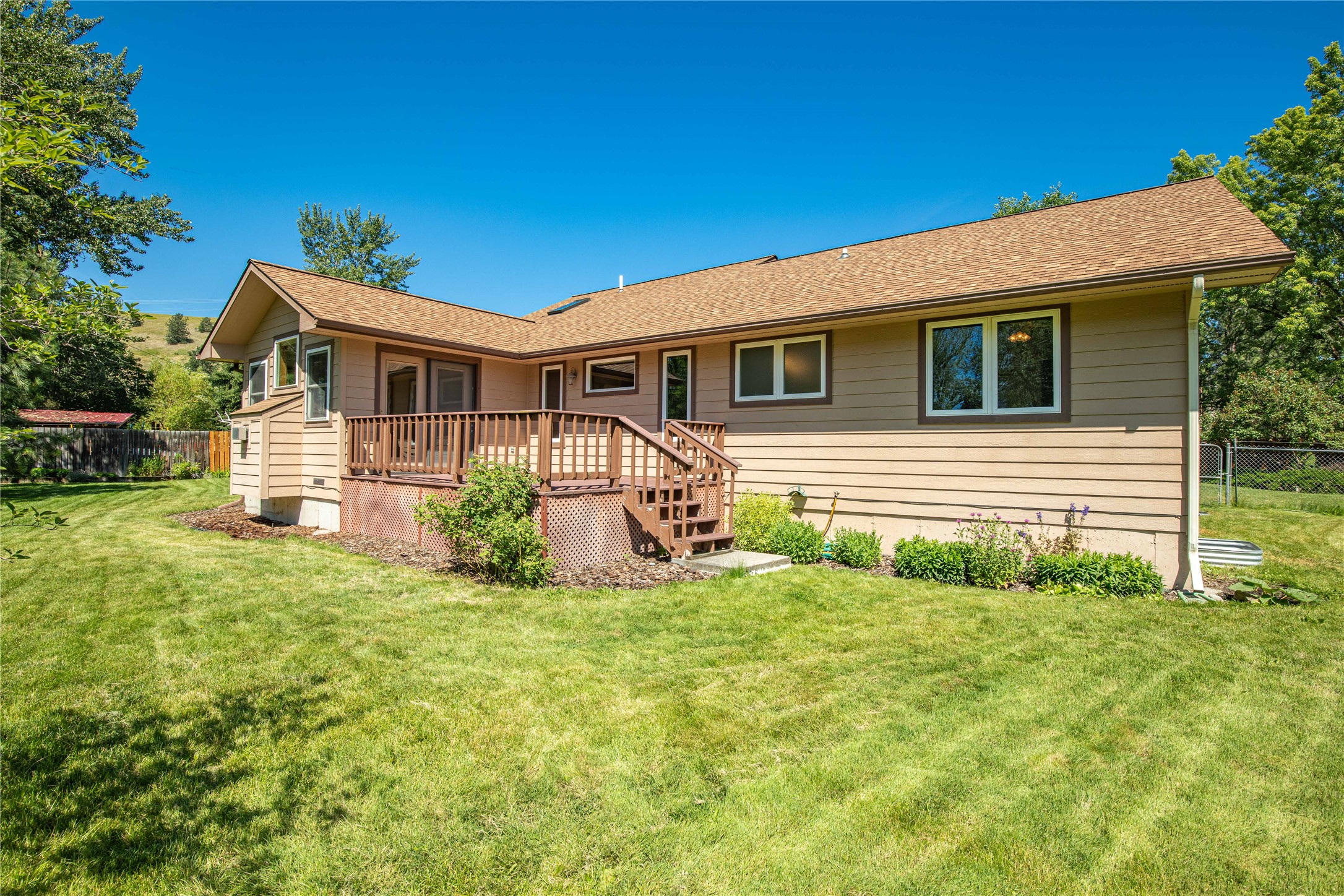 521 Arbor Drive Property Photo 8