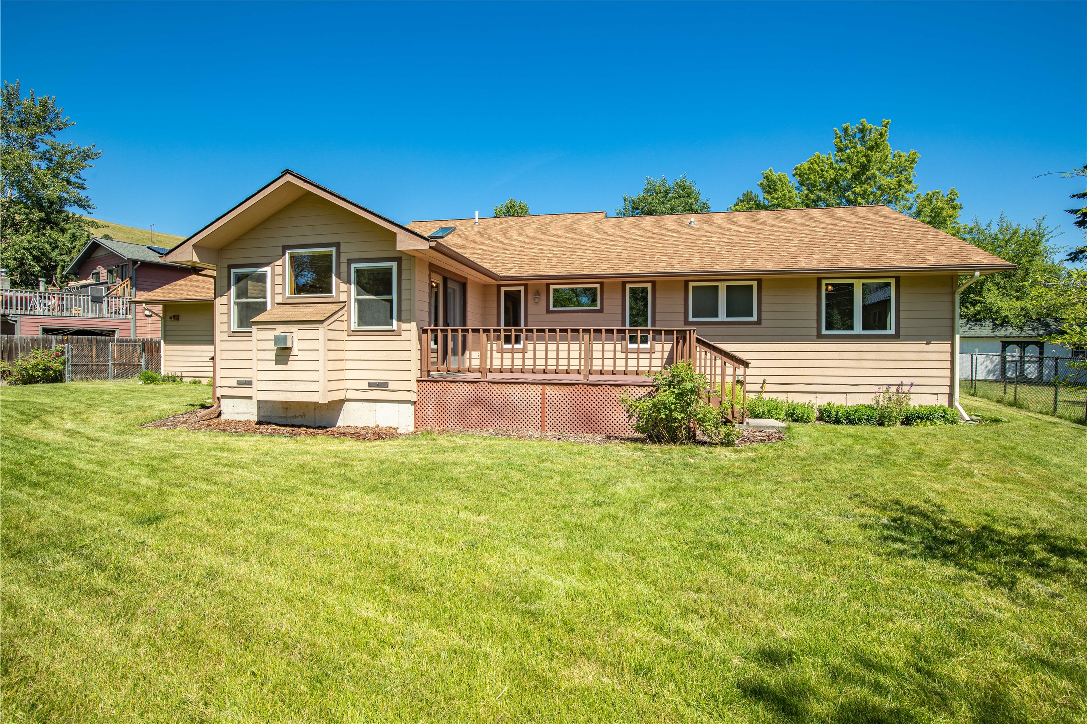 521 Arbor Drive Property Photo 9