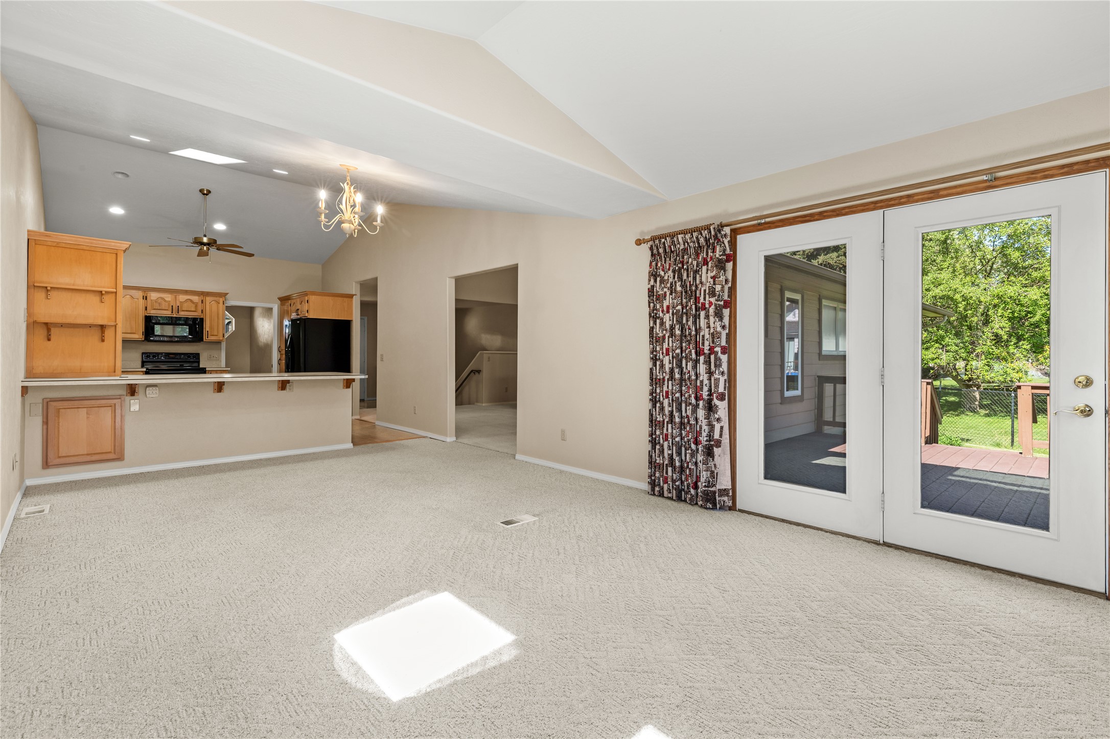 521 Arbor Drive Property Photo 19