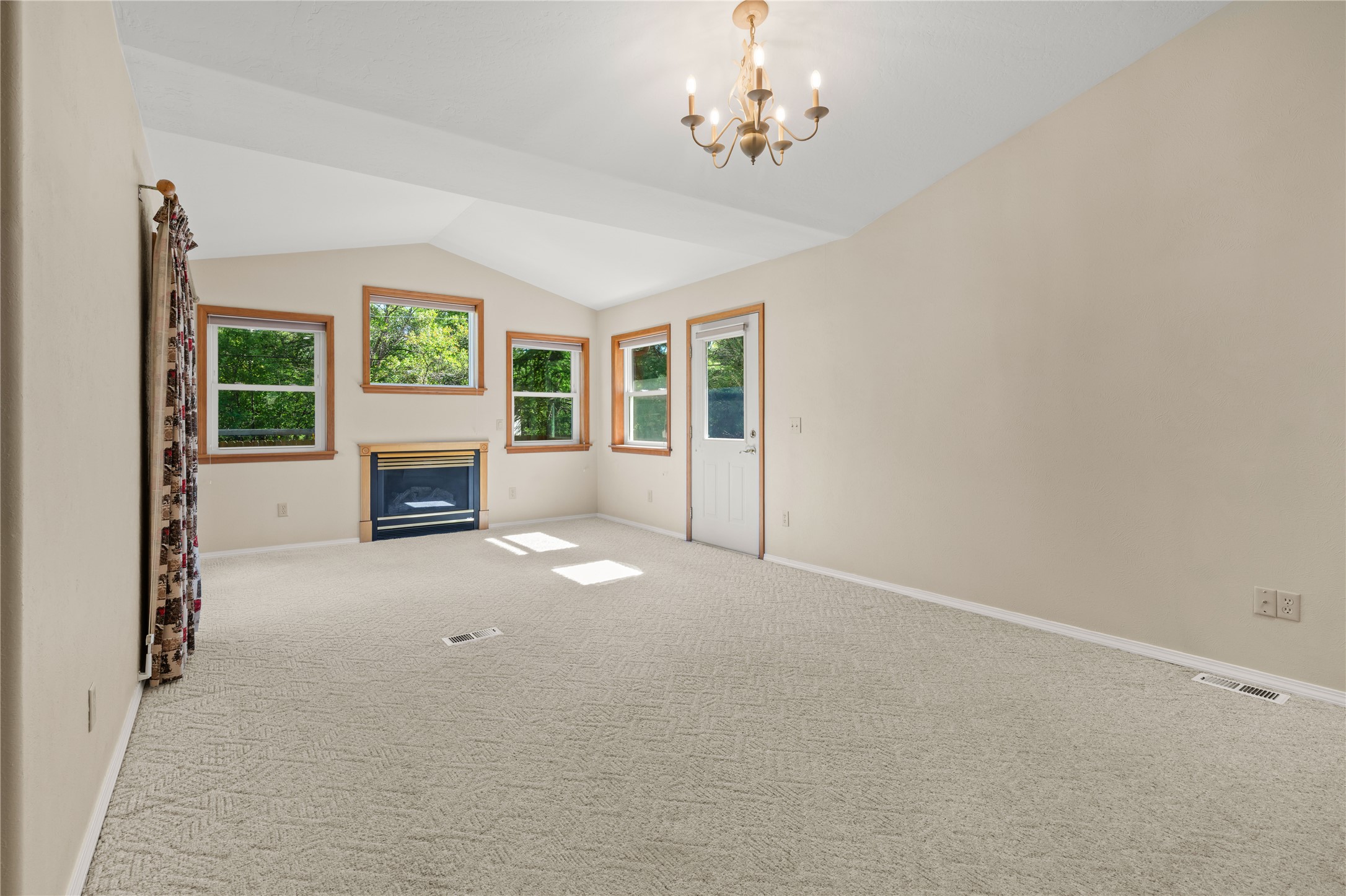 521 Arbor Drive Property Photo 22