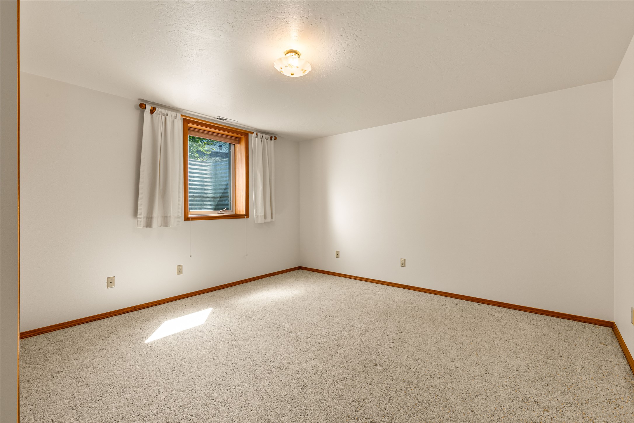 521 Arbor Drive Property Photo 44