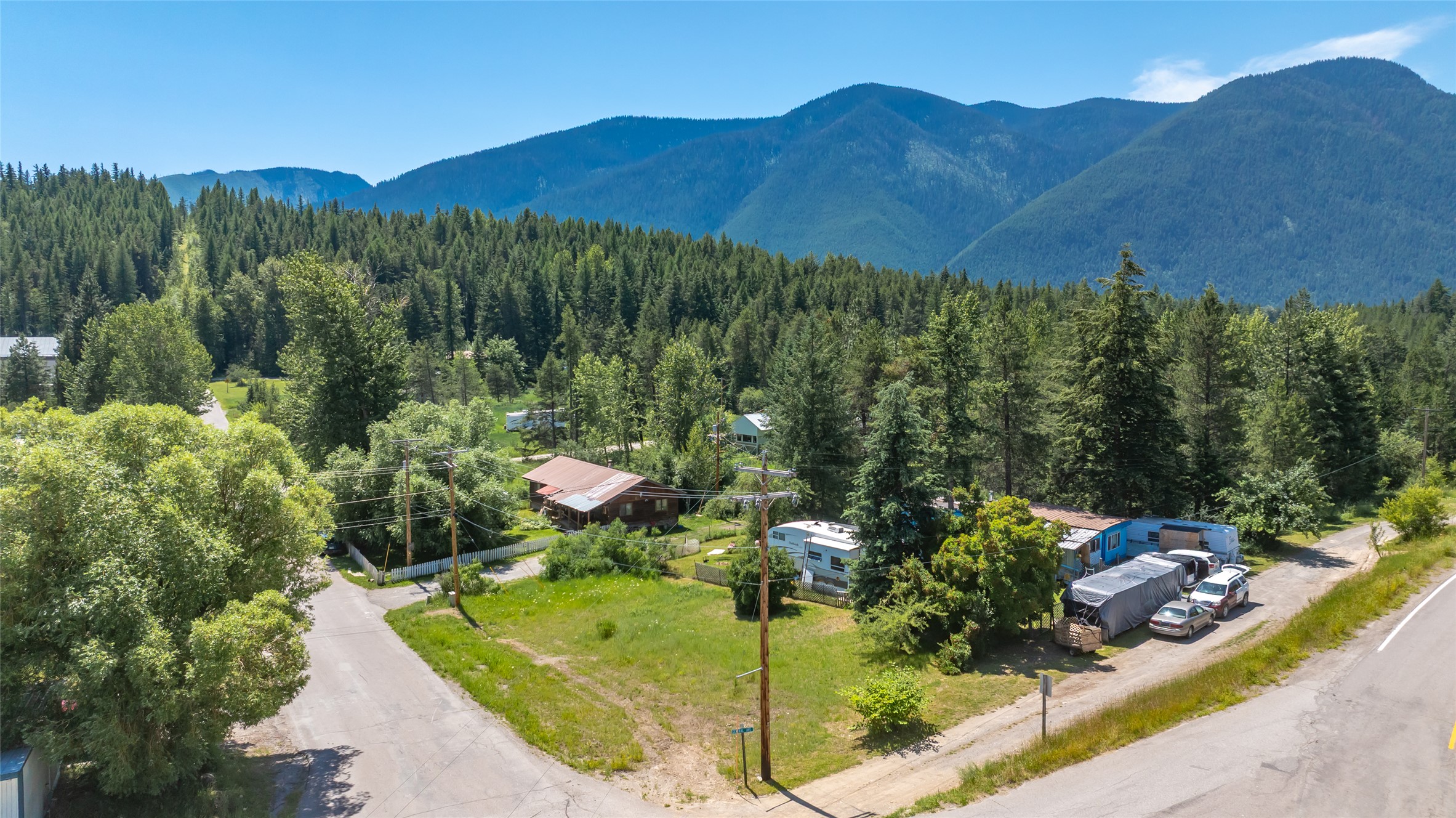 152 Old Highway 2 E Property Photo 1