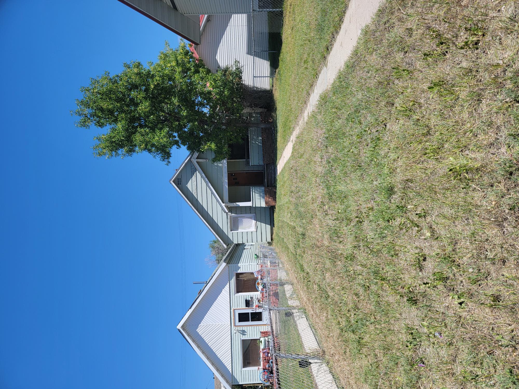 704 W 3rd Street Property Photo 1