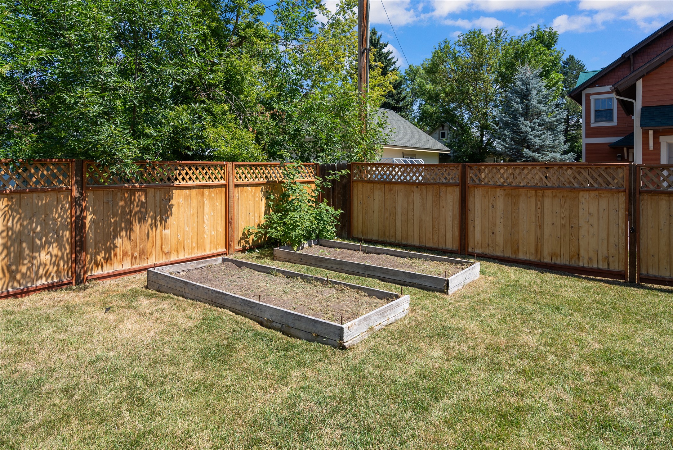 625 Columbia Avenue Property Photo 32