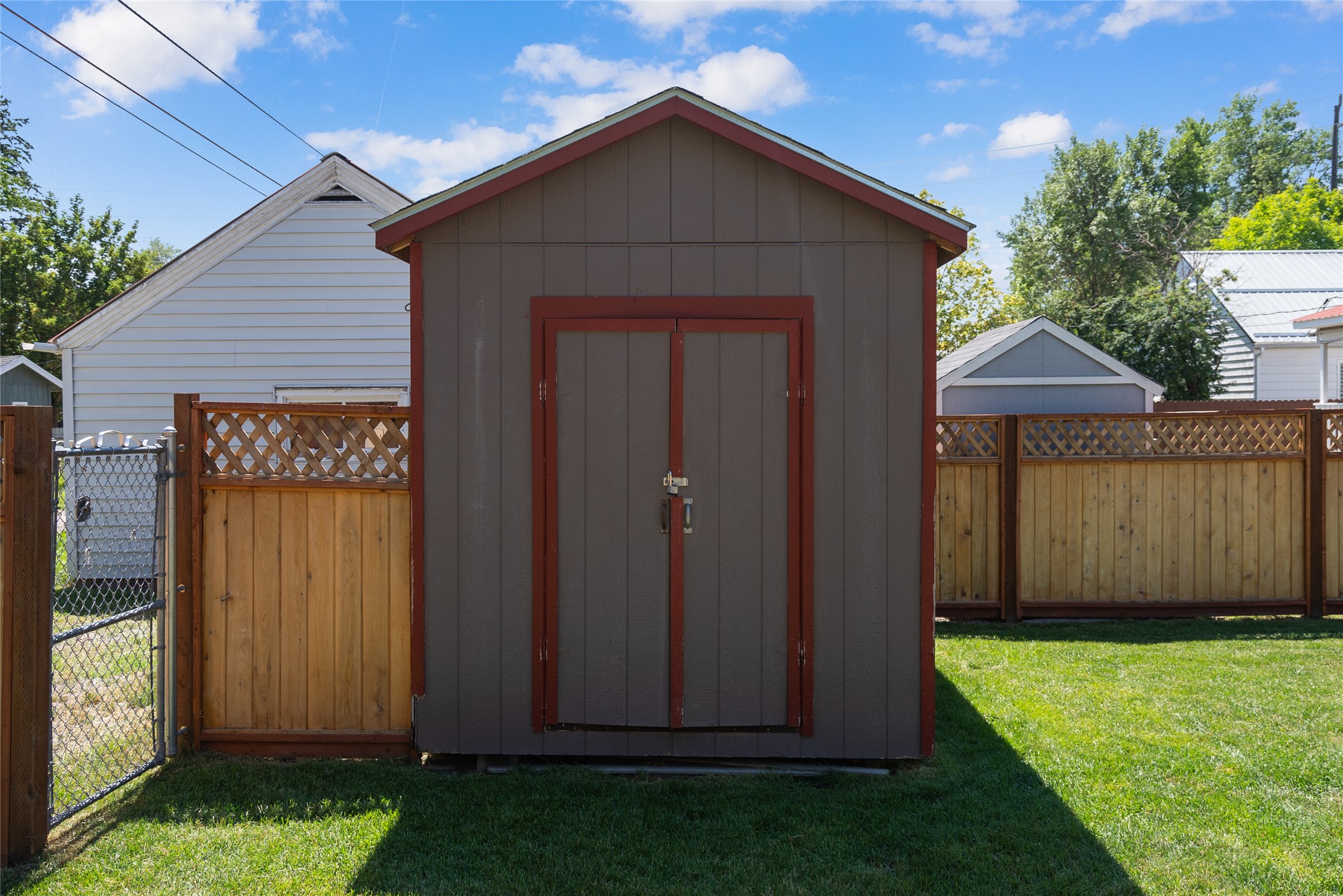 625 Columbia Avenue Property Photo 33