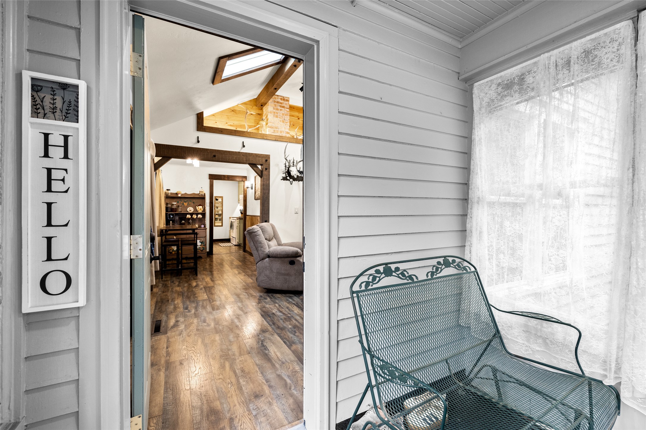 330 12th Street E Property Photo 3