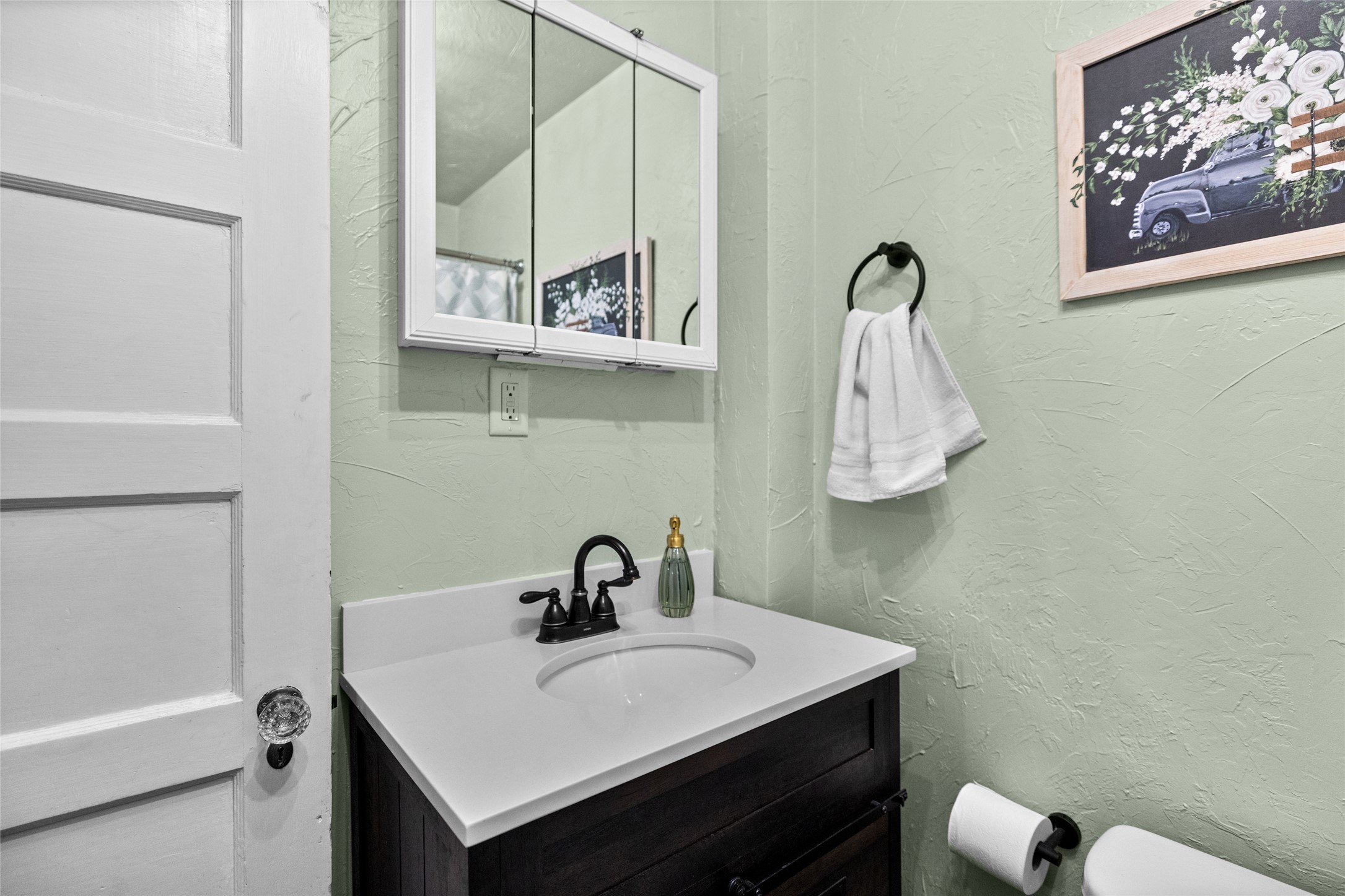 330 12th Street E Property Photo 19