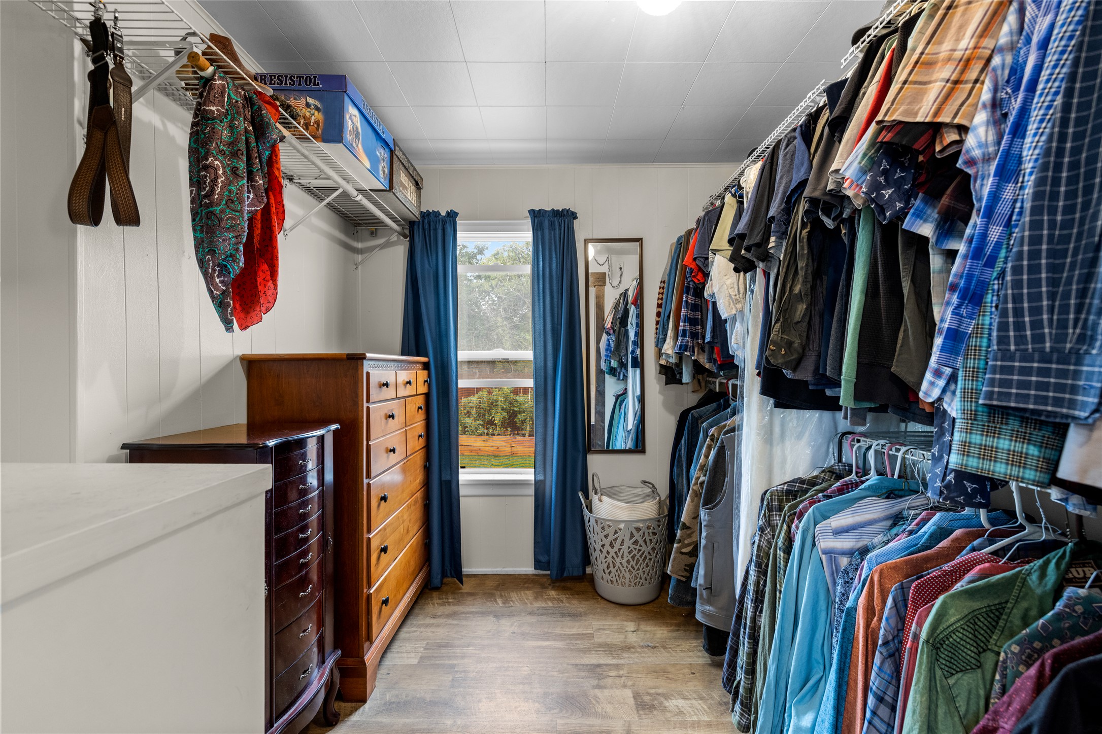 330 12th Street E Property Photo 21