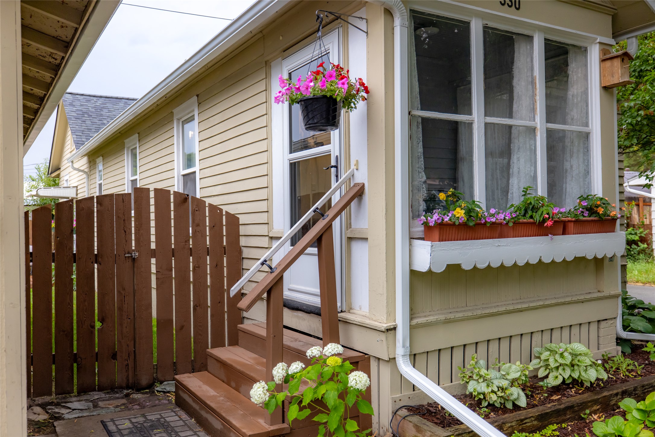 330 12th Street E Property Photo 30