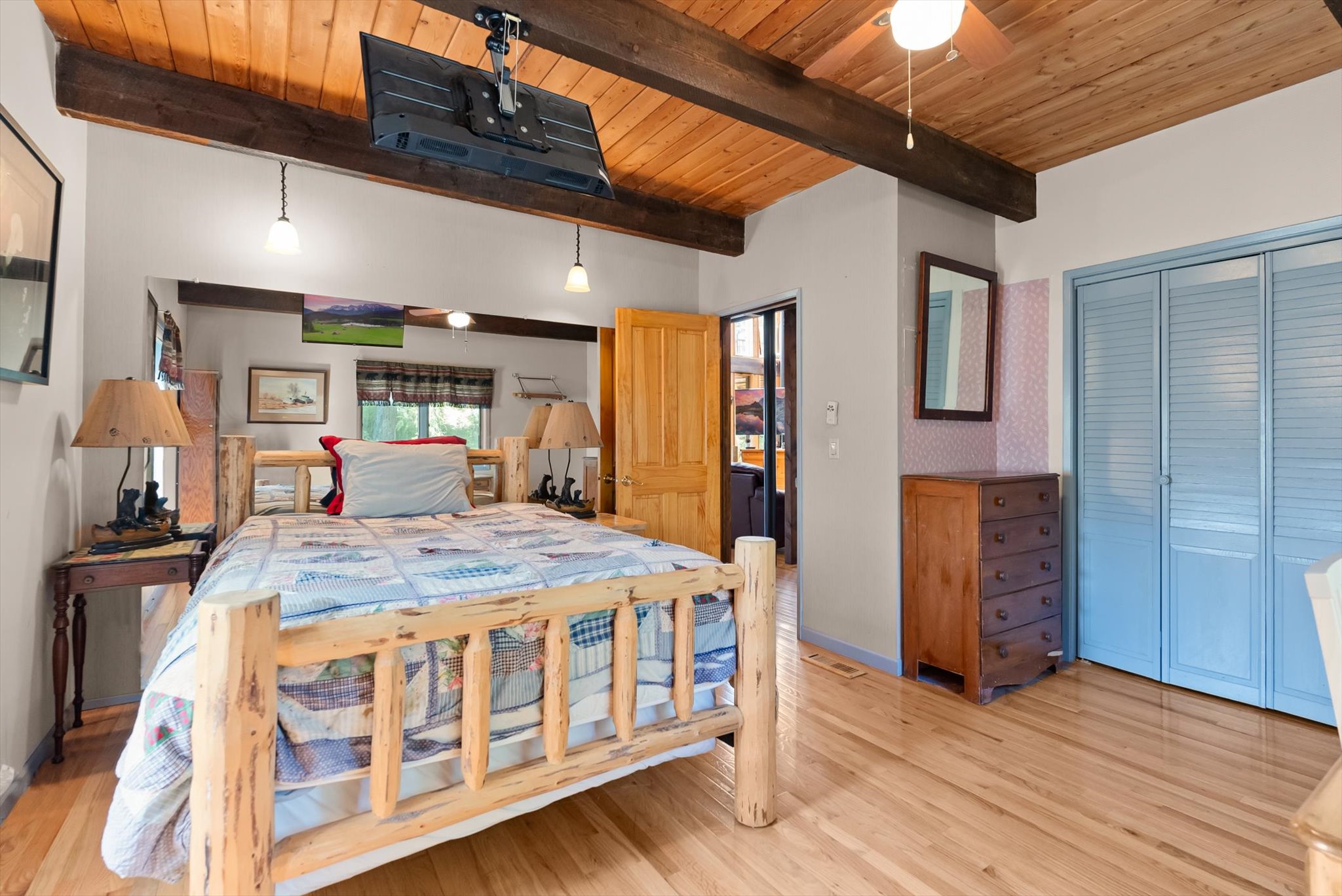 369 S Eighty Drive Property Photo 12