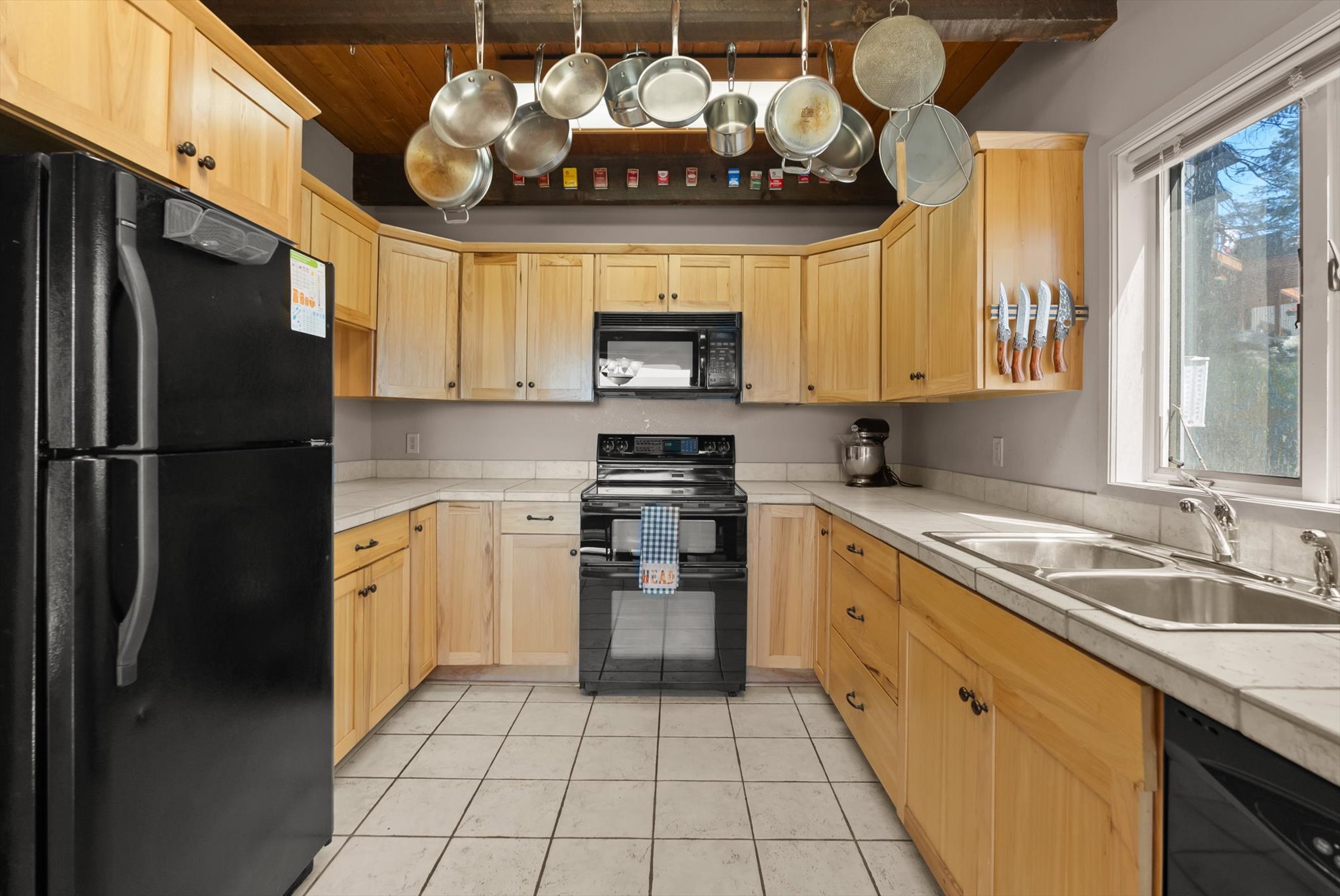 369 S Eighty Drive Property Photo 19