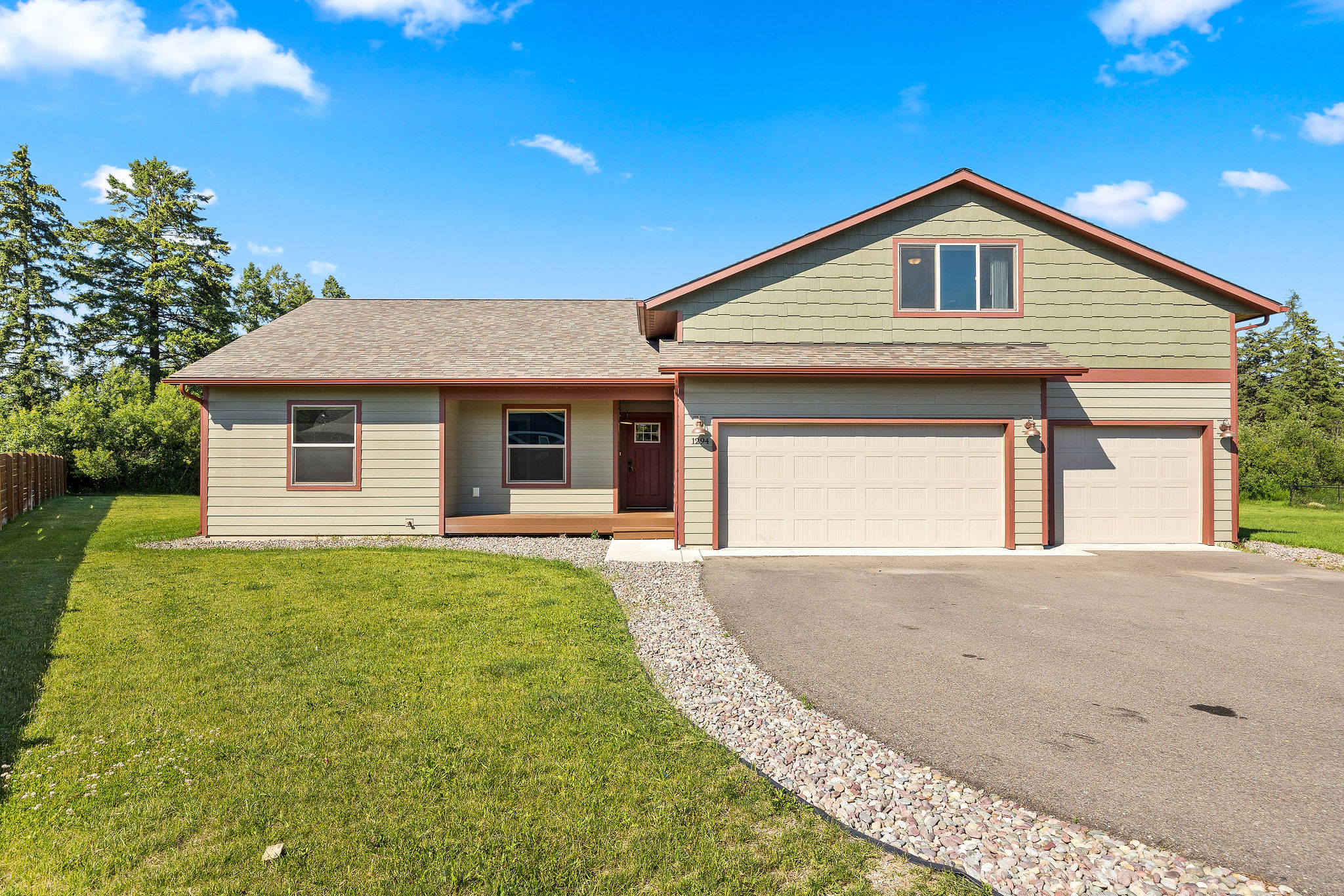 1294 Sawtooth Trail Property Photo 1