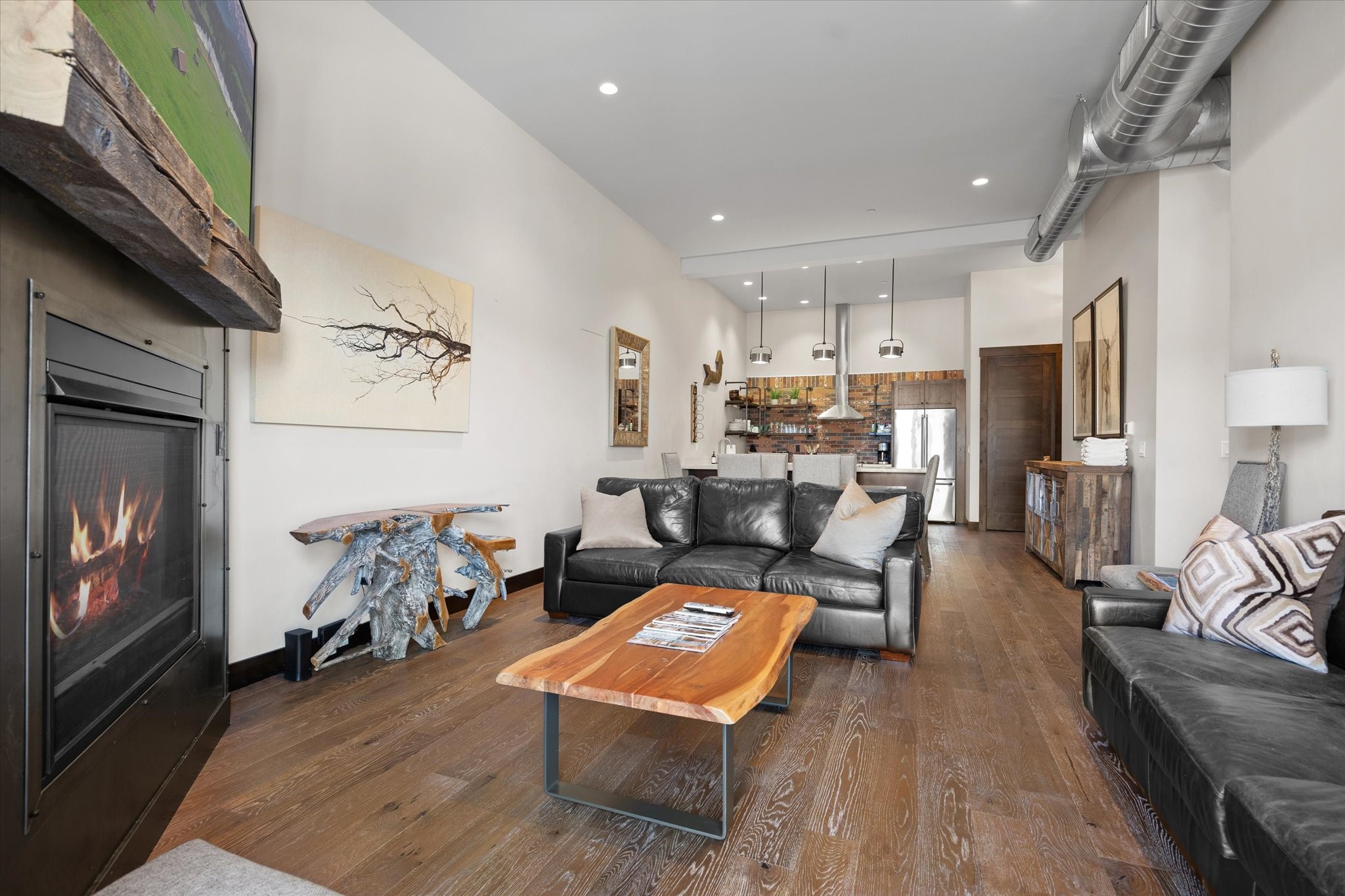 214 E 2nd Street 301 Property Photo 10