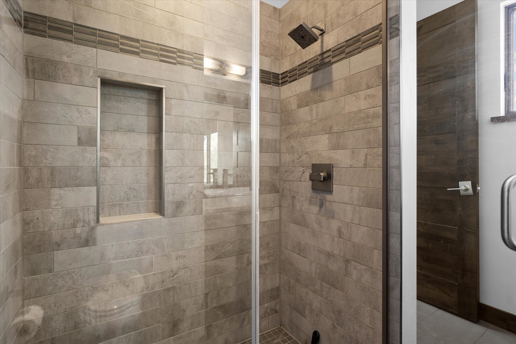 214 E 2nd Street 301 Property Photo 26