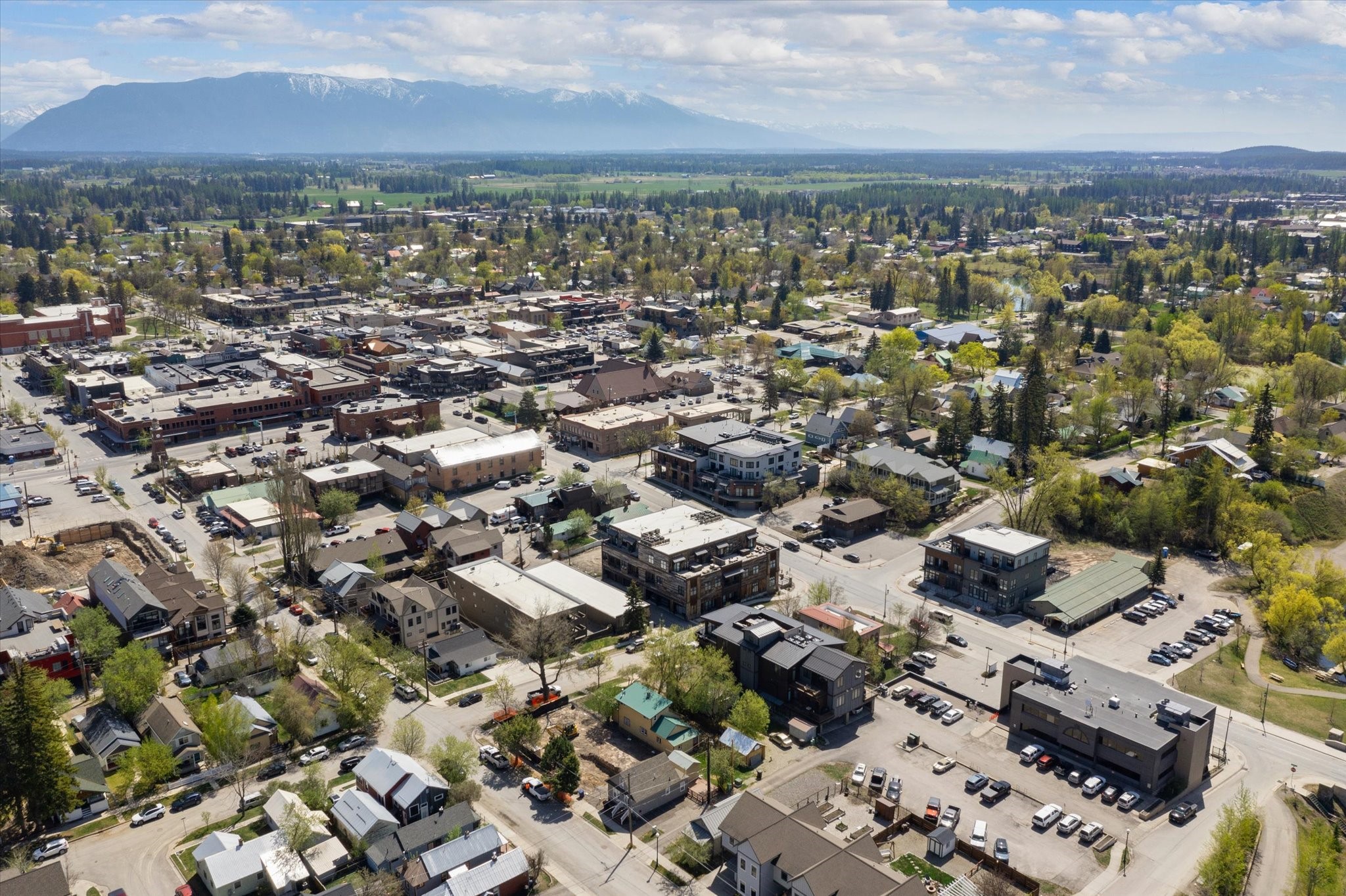214 E 2nd Street 301 Property Photo 47