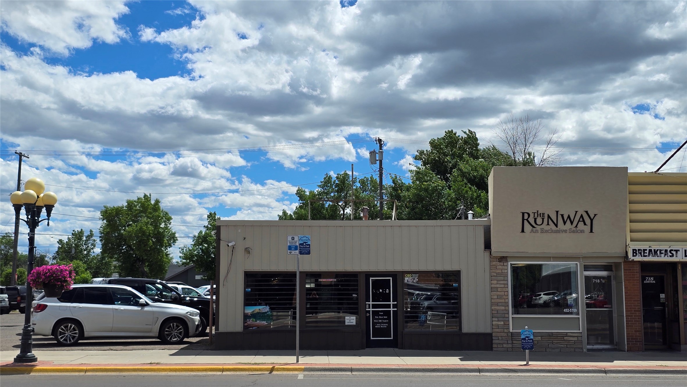 720 Central Avenue Property Photo