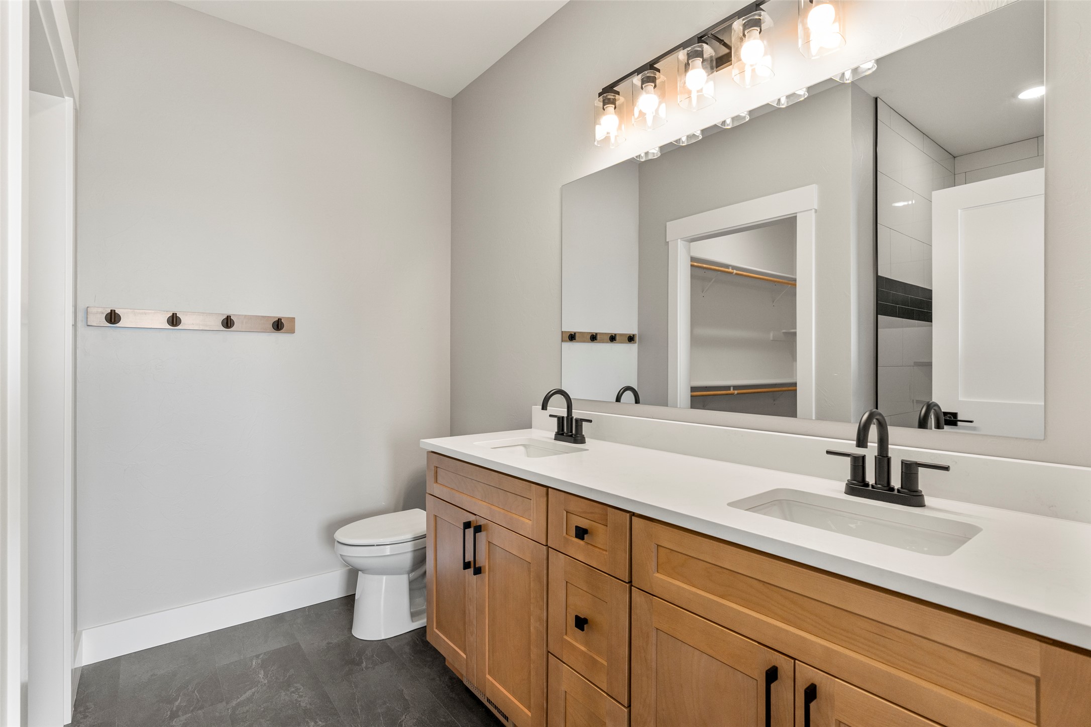 5 Stoney Trail Property Photo 22
