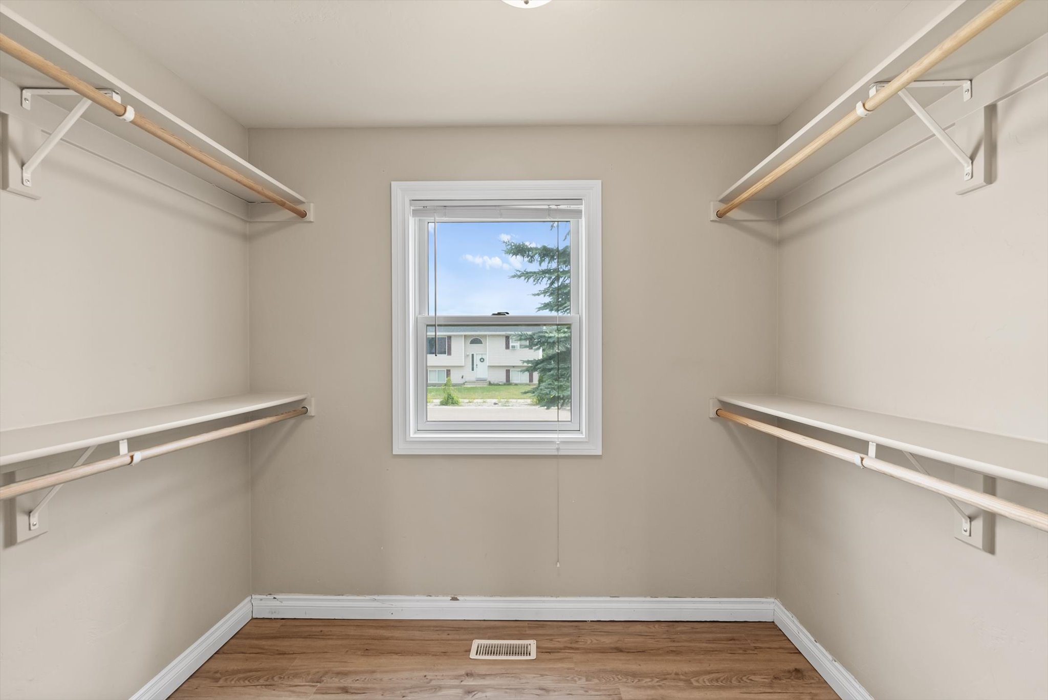 112 Boise Avenue Property Photo 16