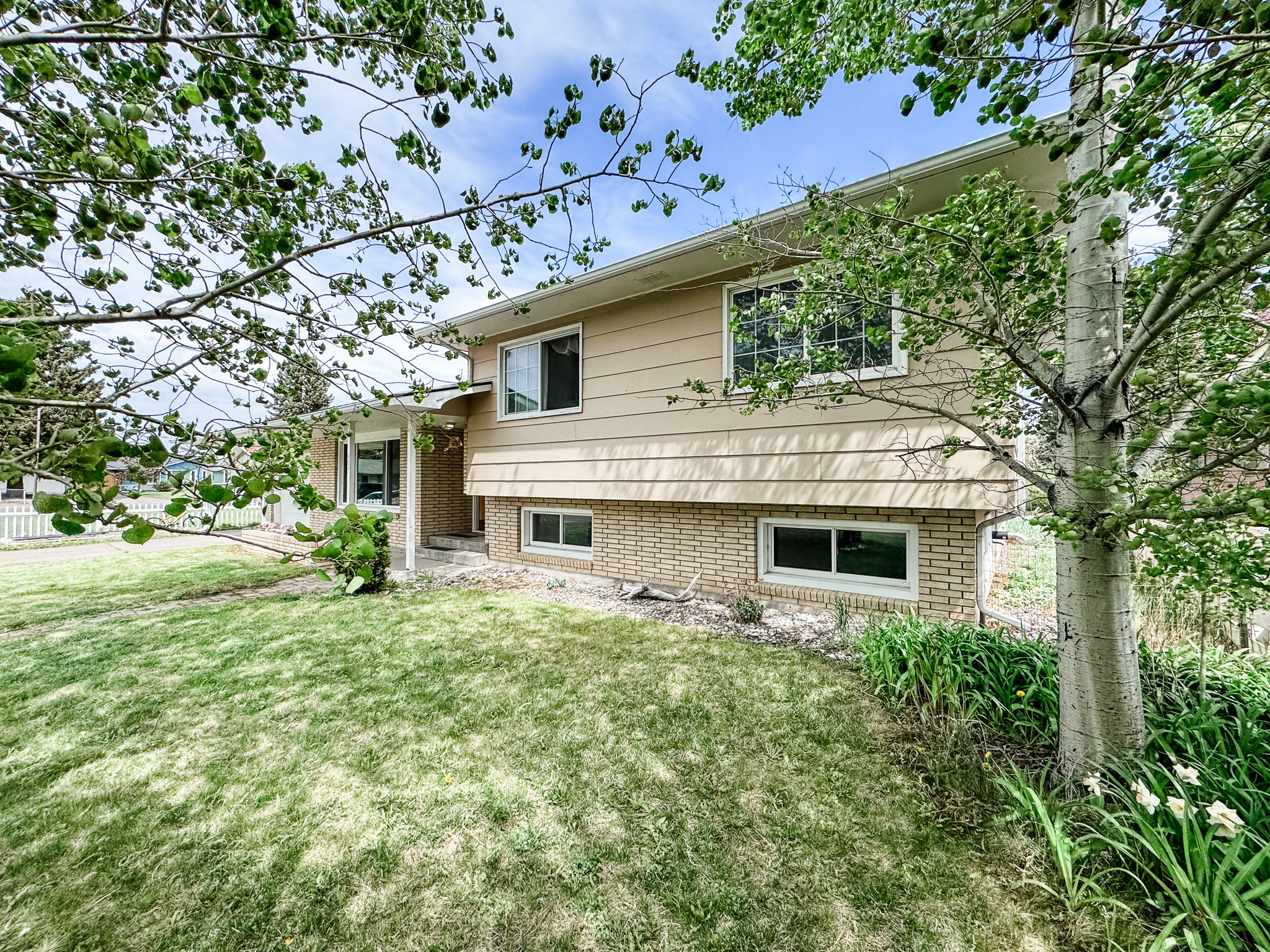 607 Meadowlark Lane Property Photo