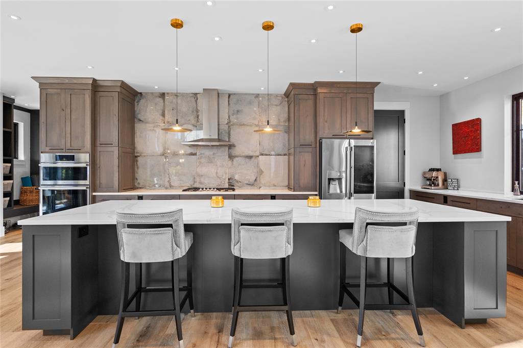 5082 Portage Way Property Photo 4