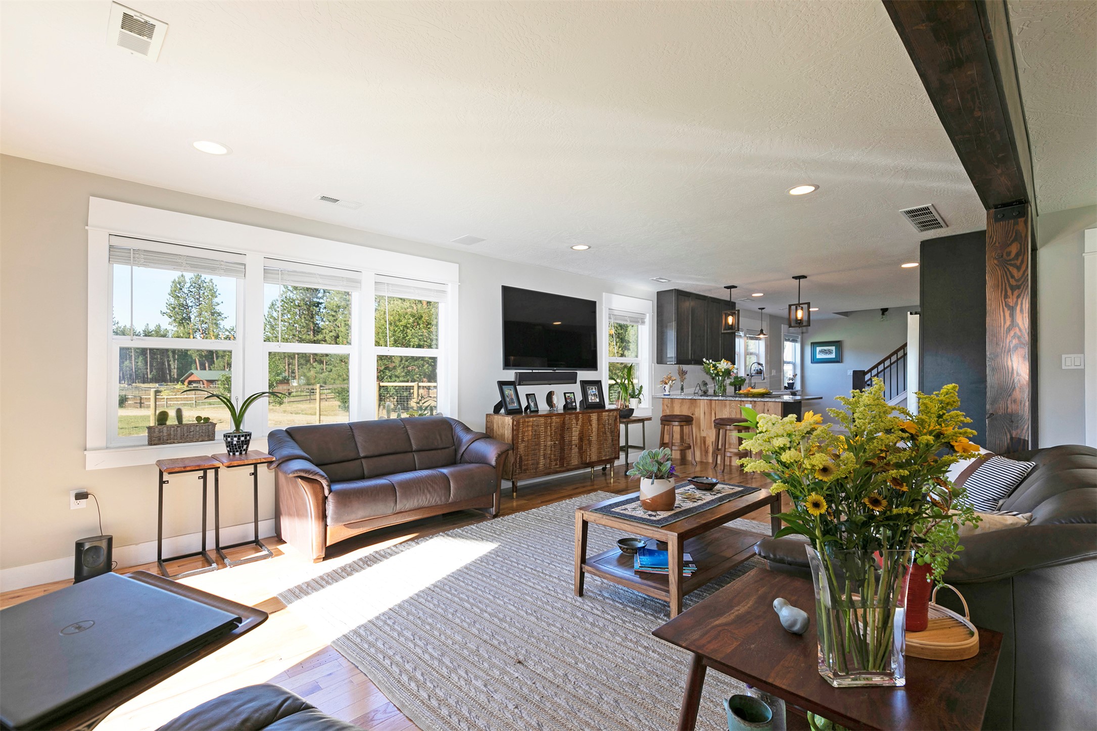 4354 Carolin Lane Property Photo 9