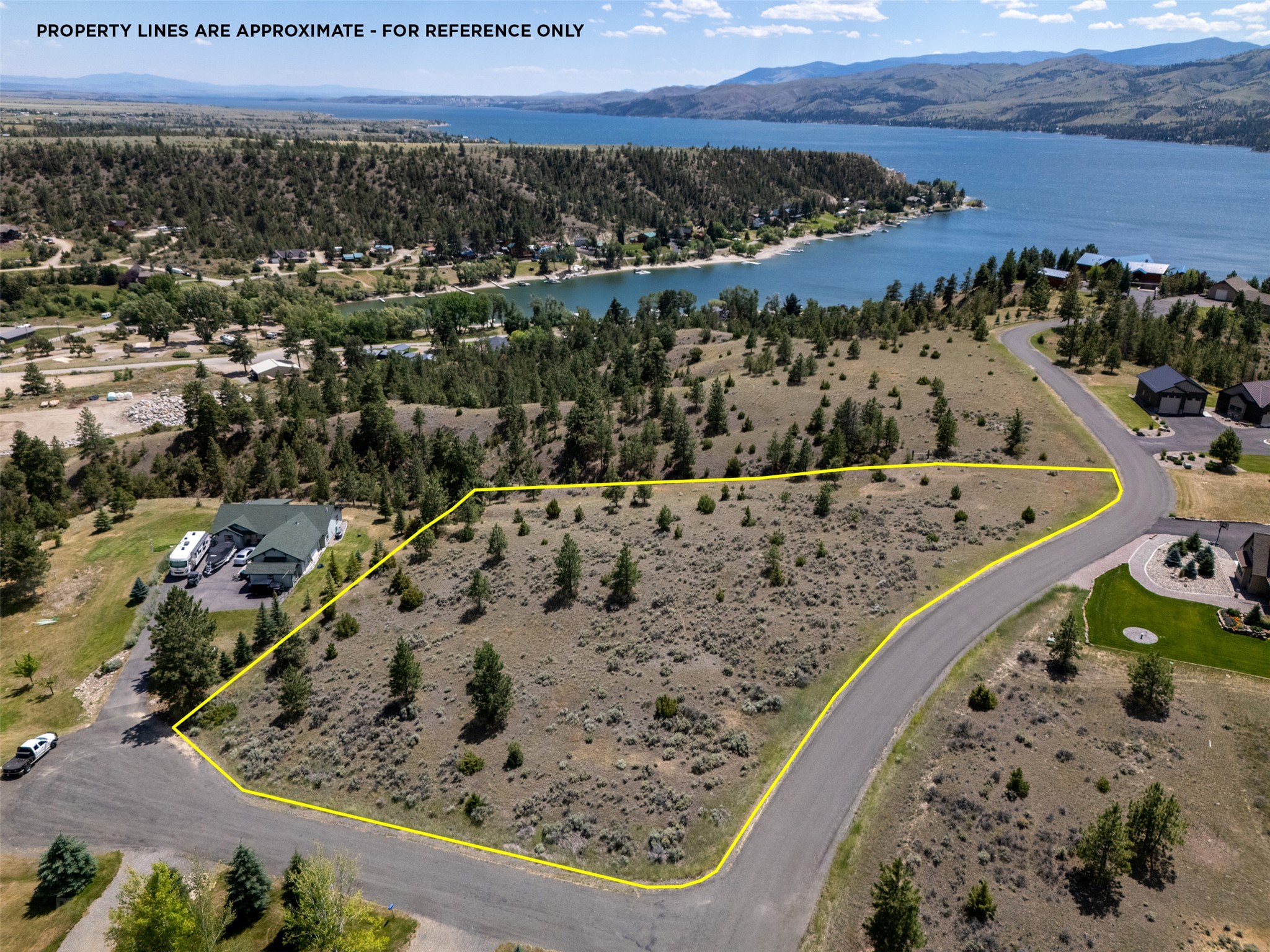 3905 Lake Point Drive Property Photo 1