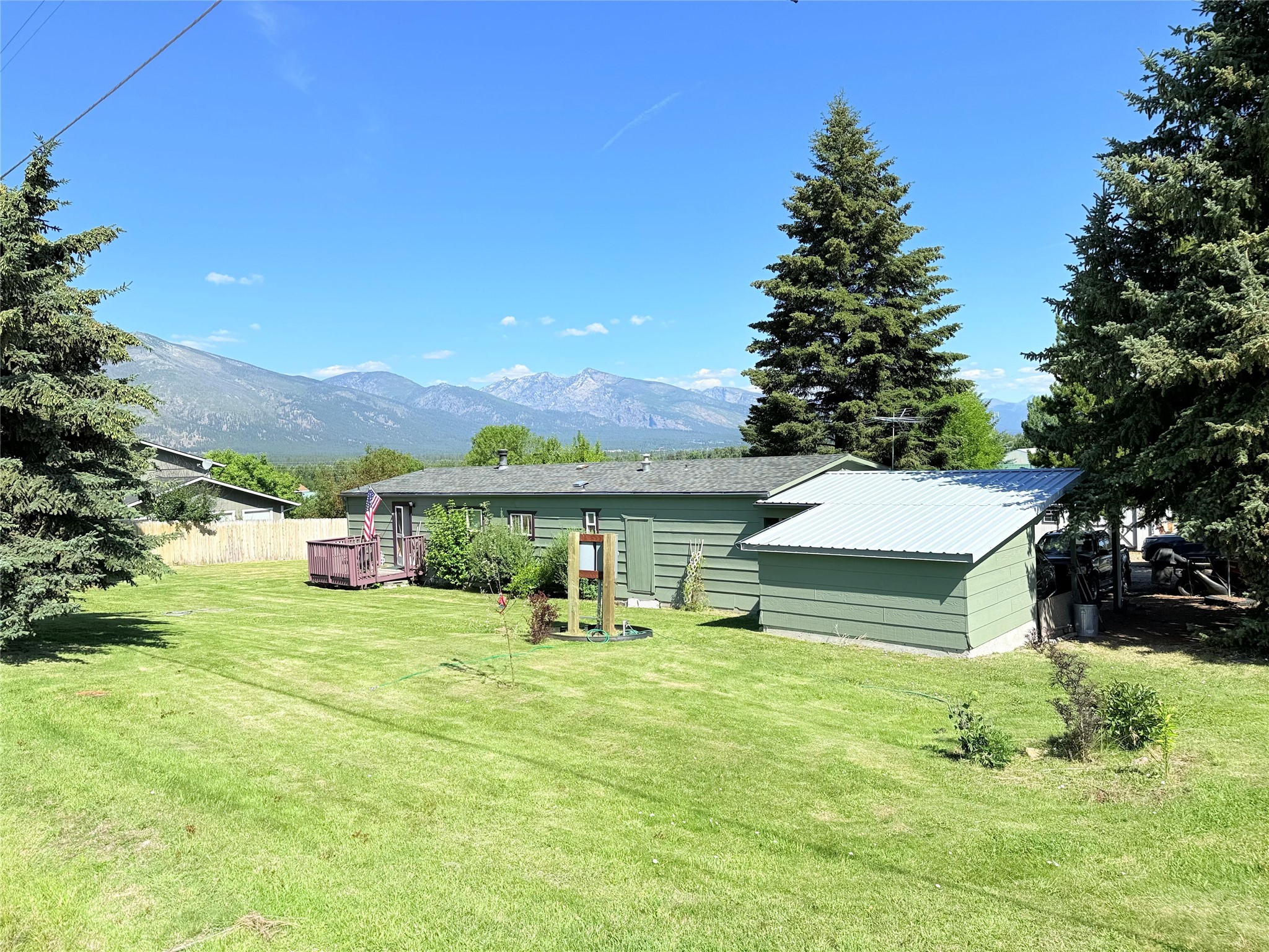 825 Grantsdale Road Property Photo 1
