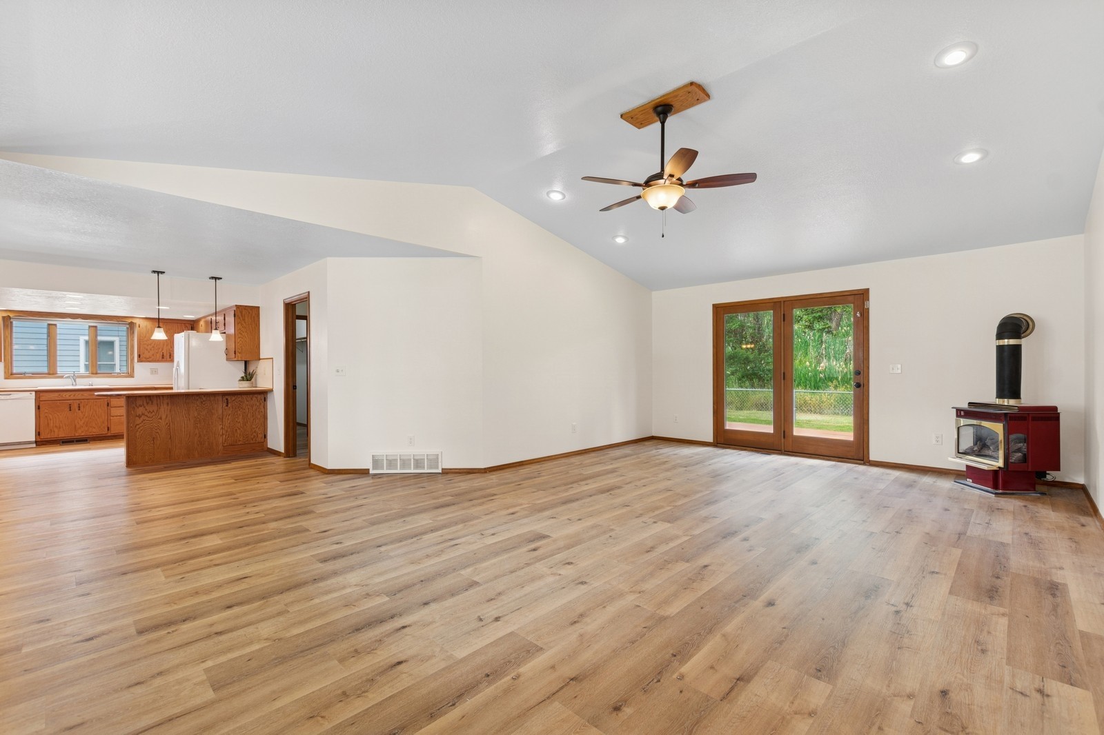 145 W Nicklaus Avenue Property Photo 8