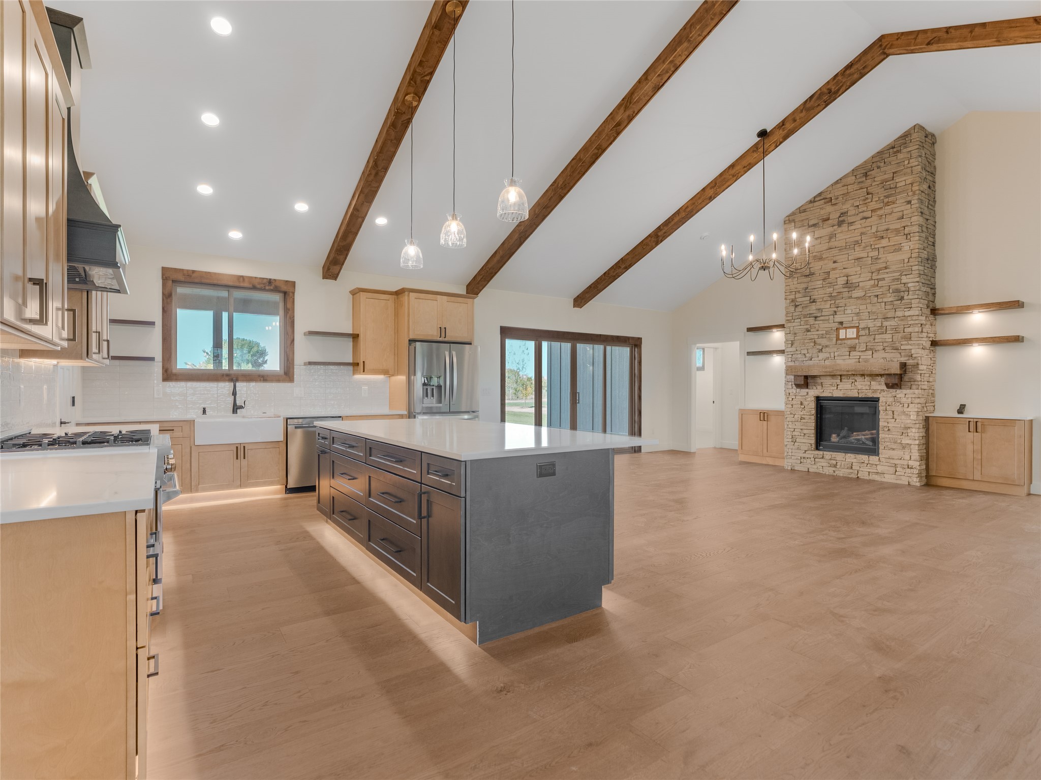 375 Jefferson Street Property Photo 6