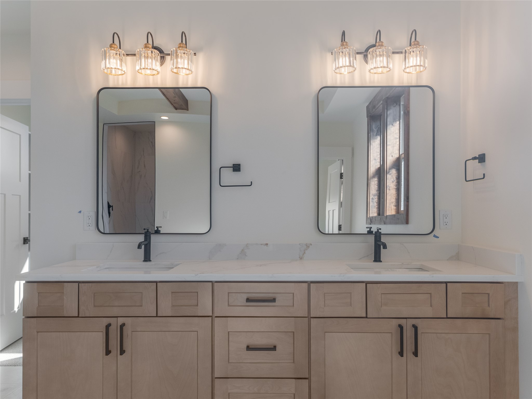 375 Jefferson Street Property Photo 20