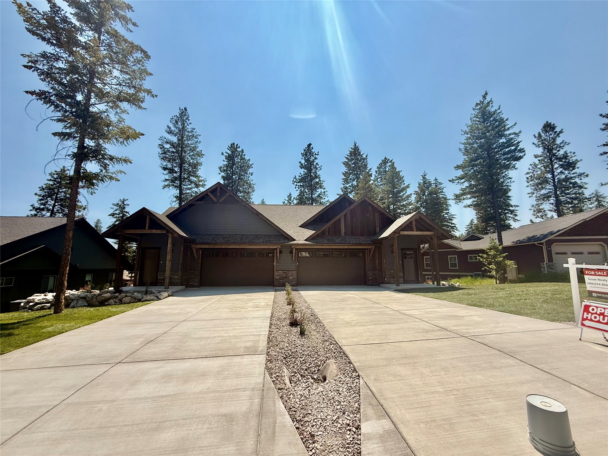 593 Grayling Road Property Photo 1