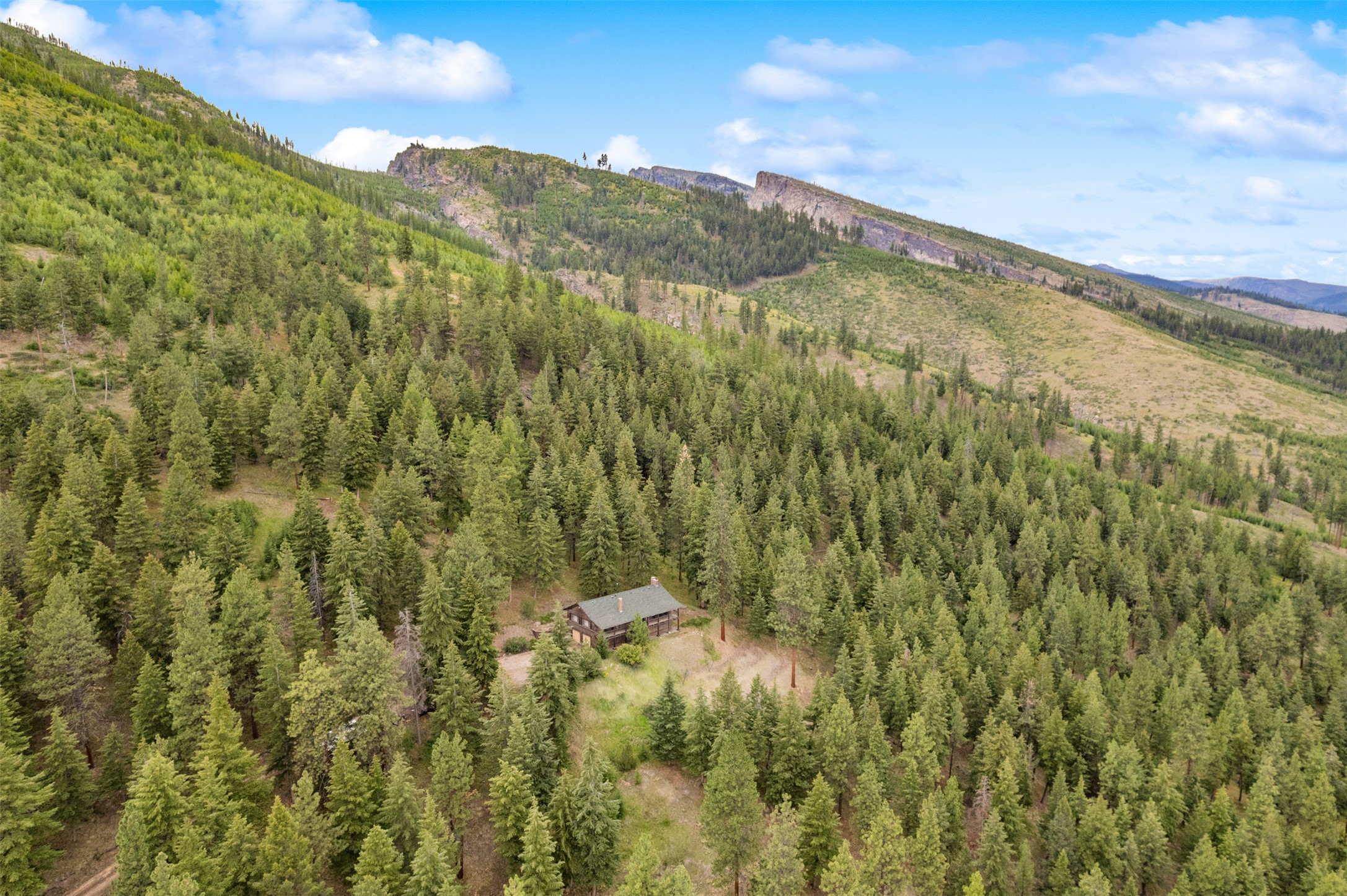 714 Eagles Roost Lane Property Photo 1