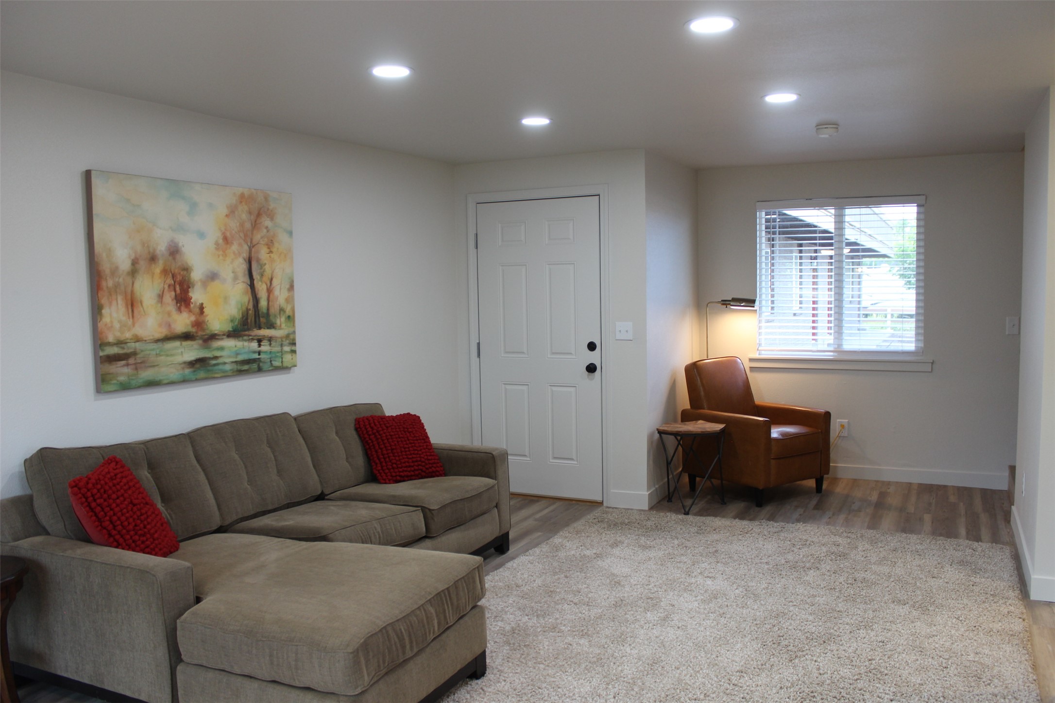 908 2nd Street W 7 Property Photo 1