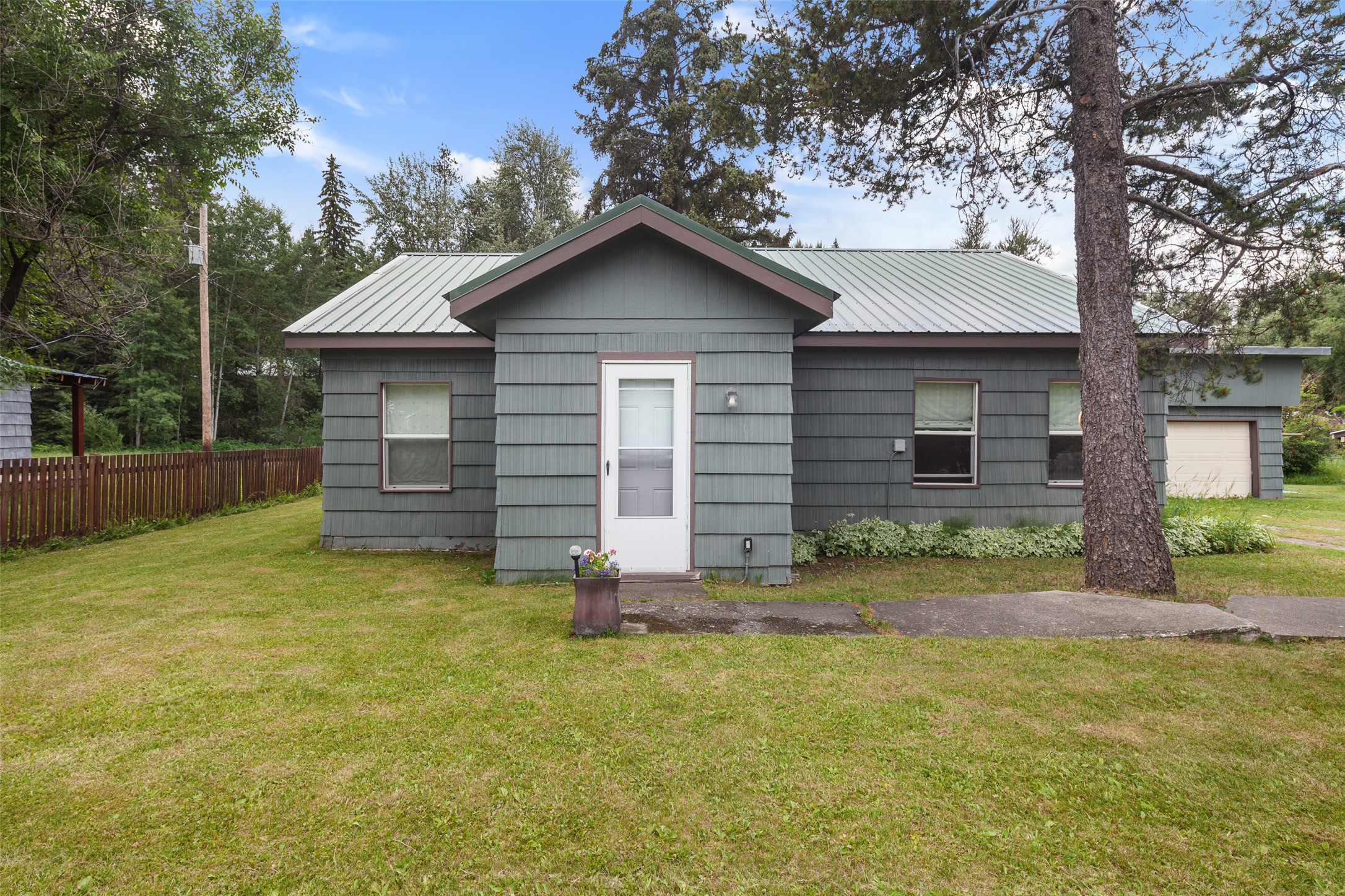 227 Seville Lane Property Photo 1