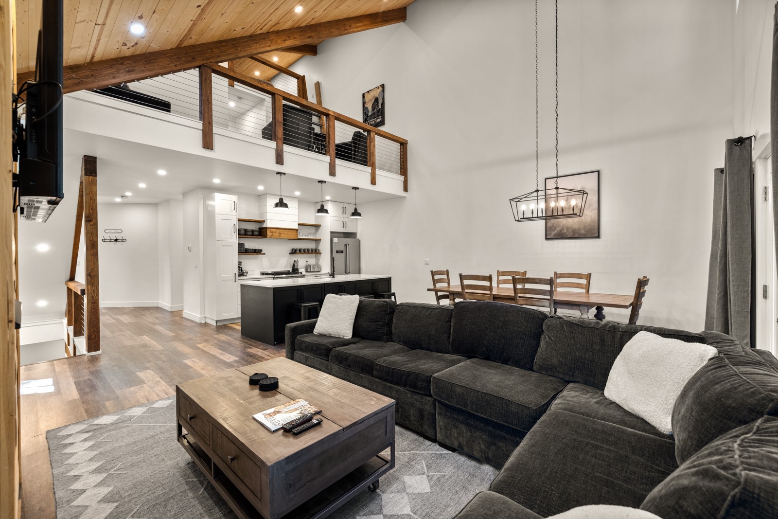 3827 Alpine Glow Avenue B Property Photo 22