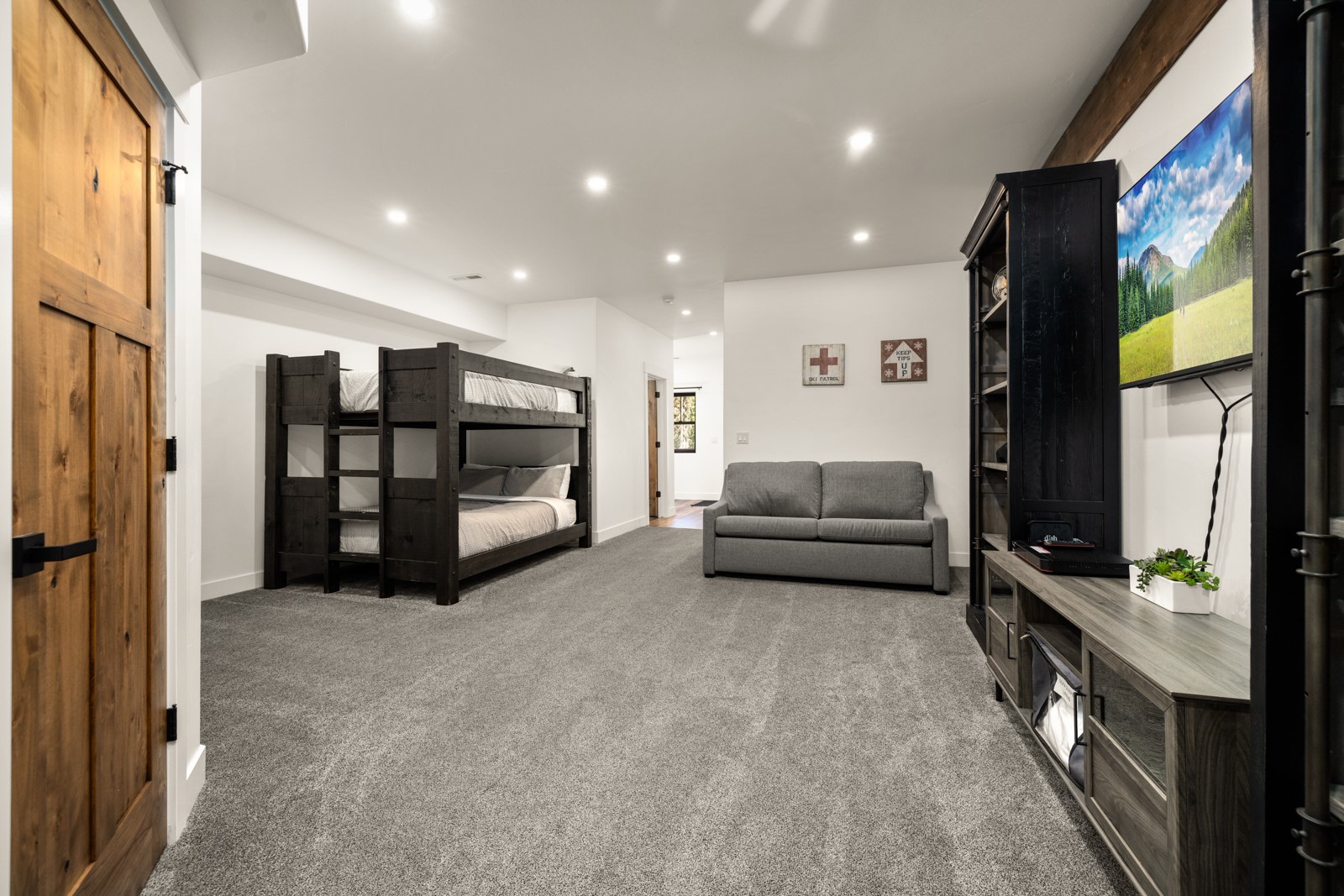 3827 Alpine Glow Avenue B Property Photo 37