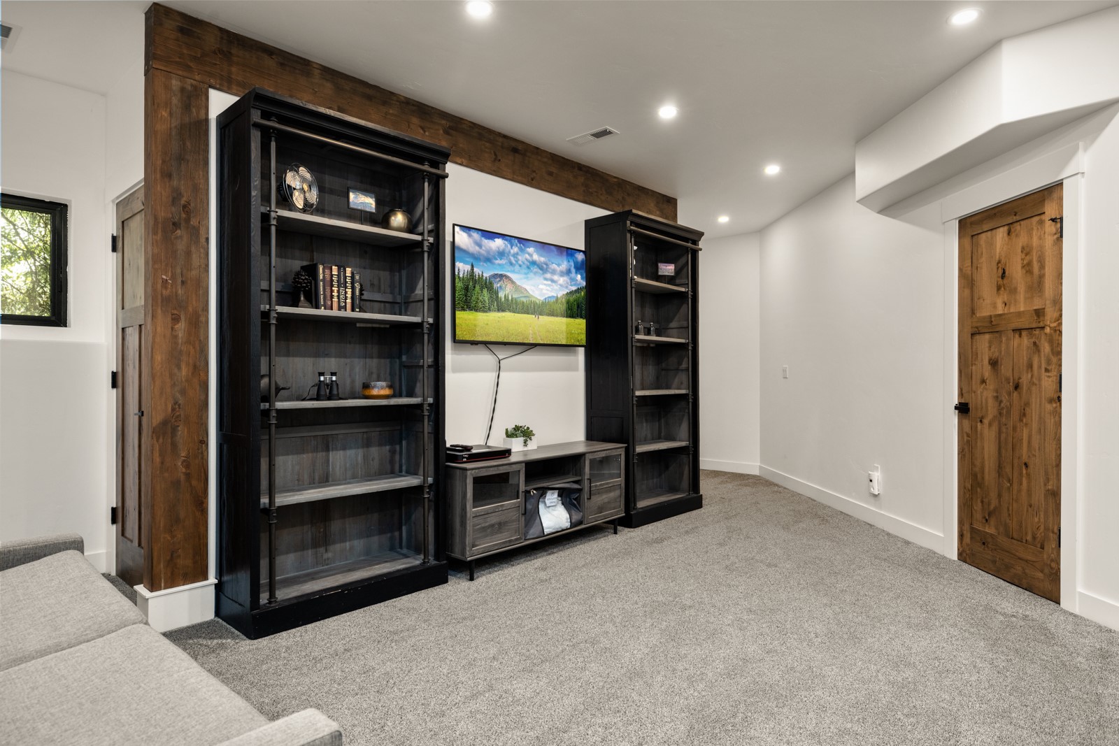 3827 Alpine Glow Avenue B Property Photo 41