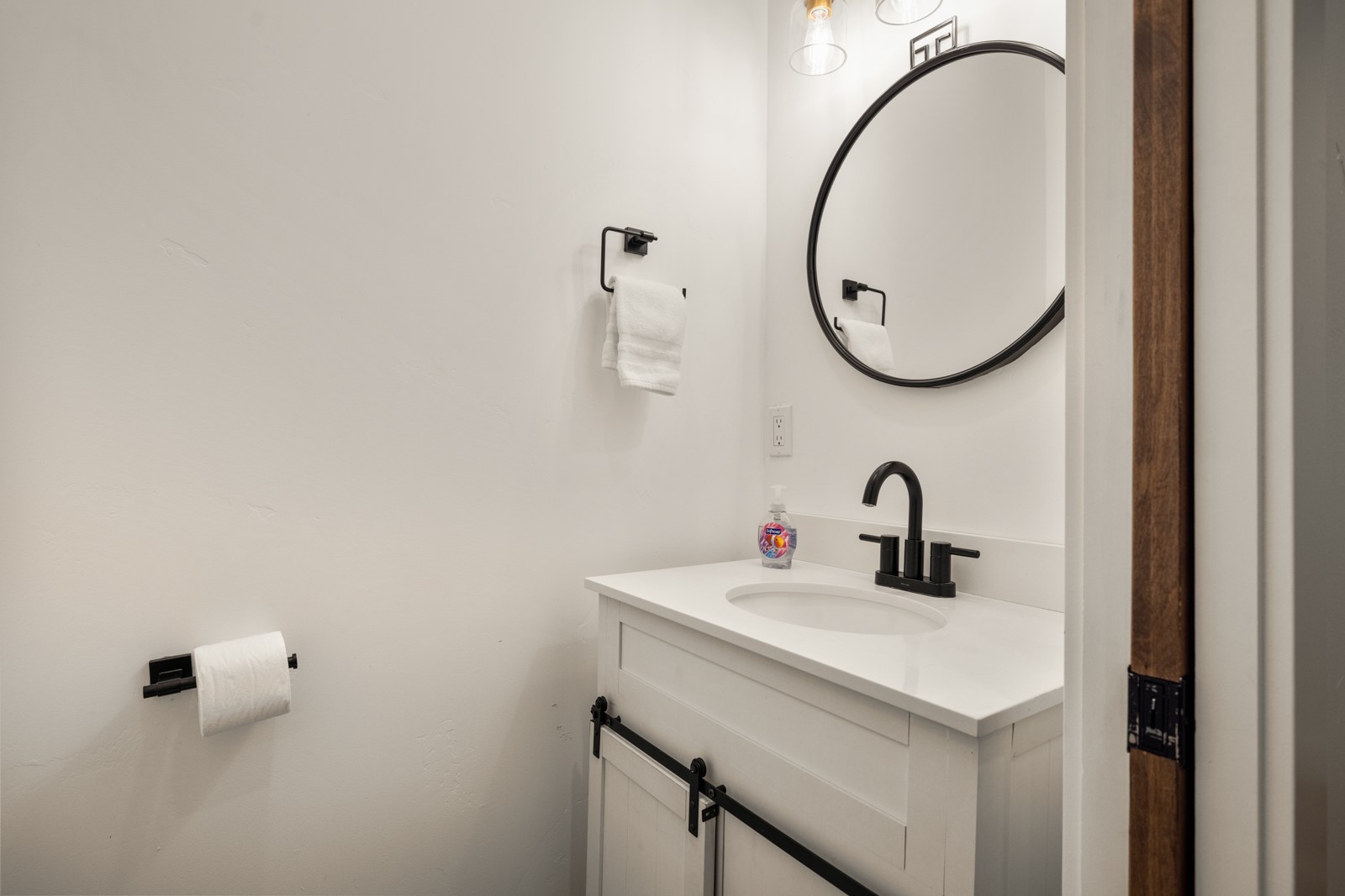 3827 Alpine Glow Avenue B Property Photo 47