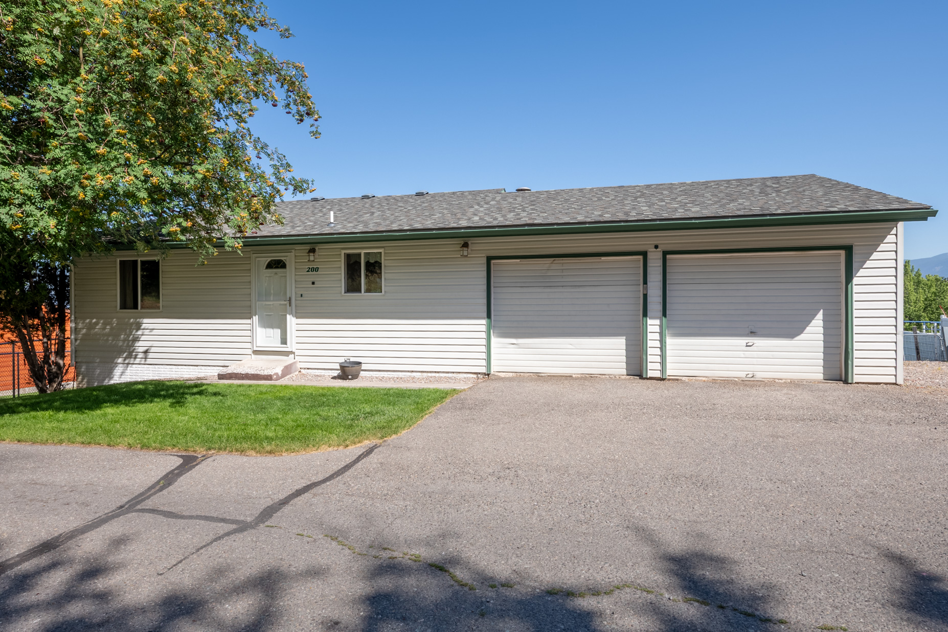 200 Northview Drive Property Photo 2