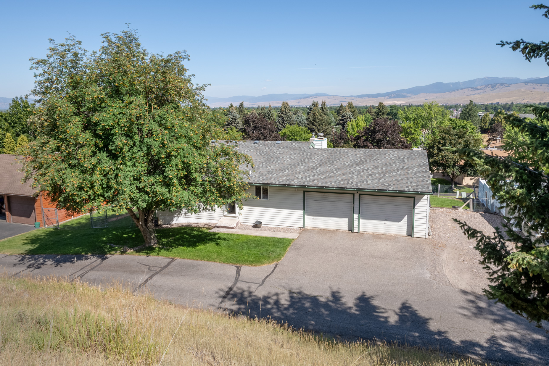 200 Northview Drive Property Photo 3