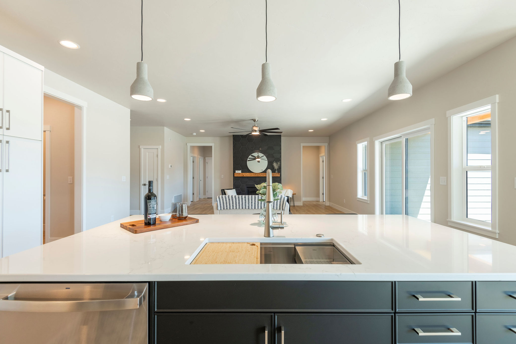 2867 Sarah Avenue Property Photo 8