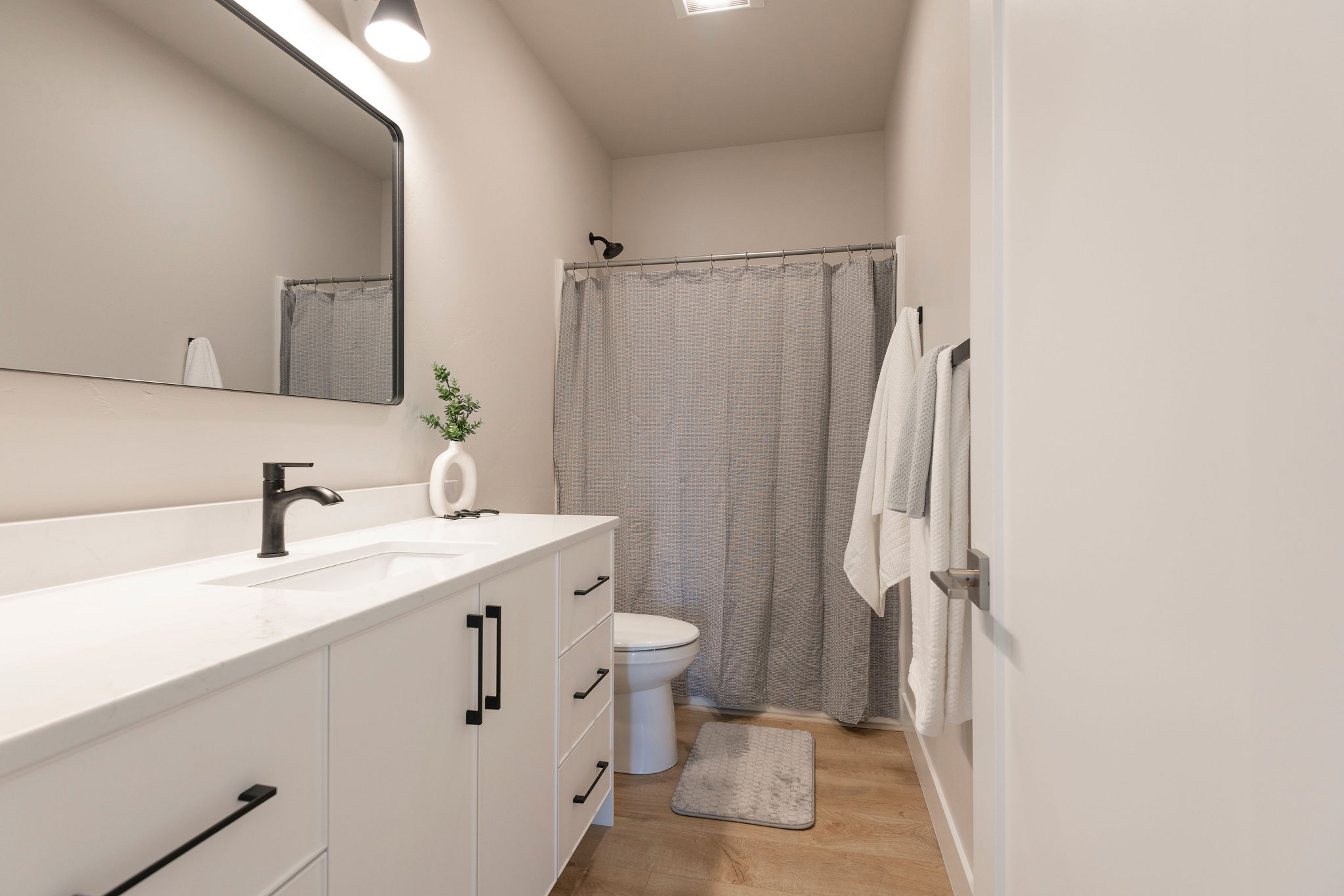 2867 Sarah Avenue Property Photo 23