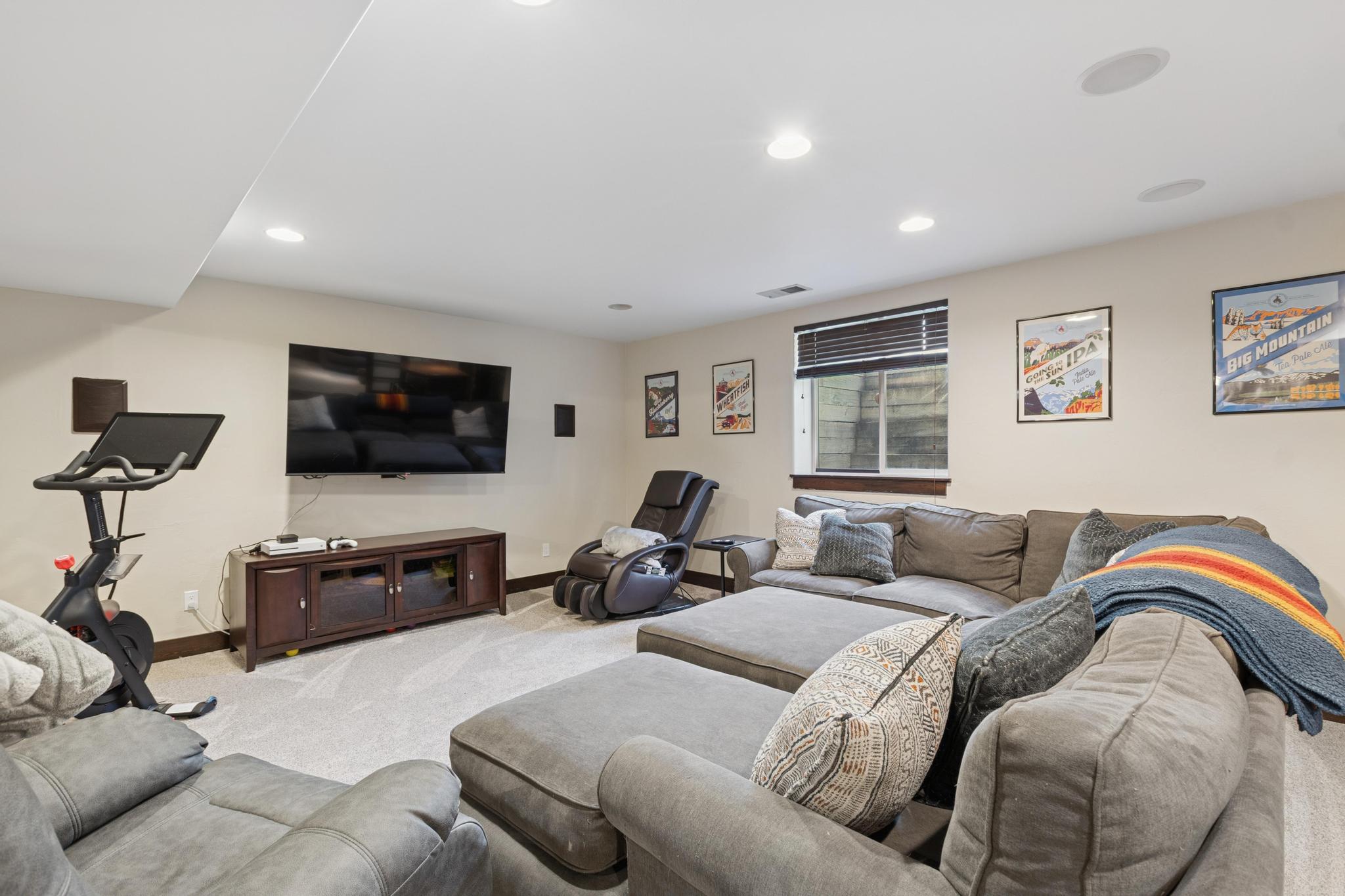 25 Glacier Circle Property Photo 37