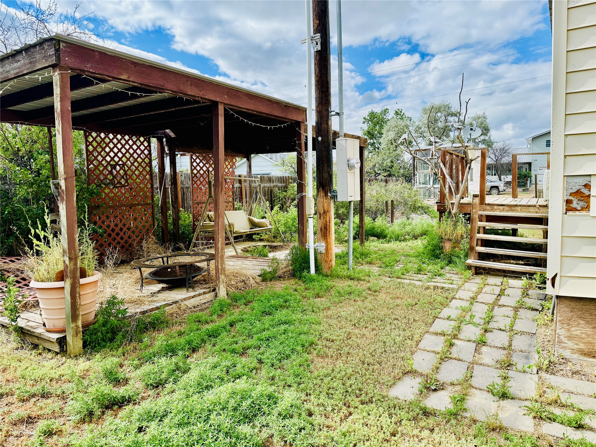 114 N 1st Street E Property Photo 6