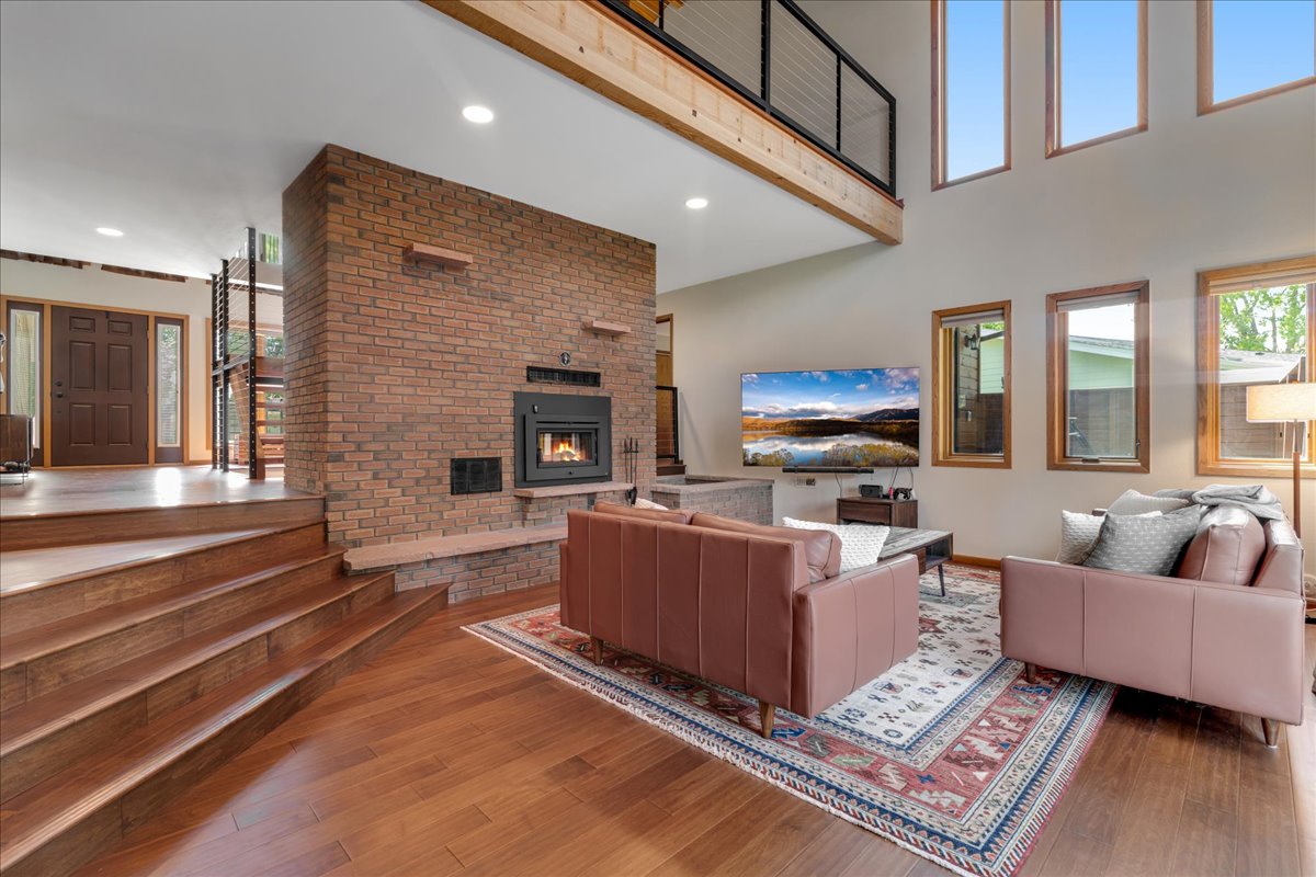 501 Deer Drive Property Photo 8